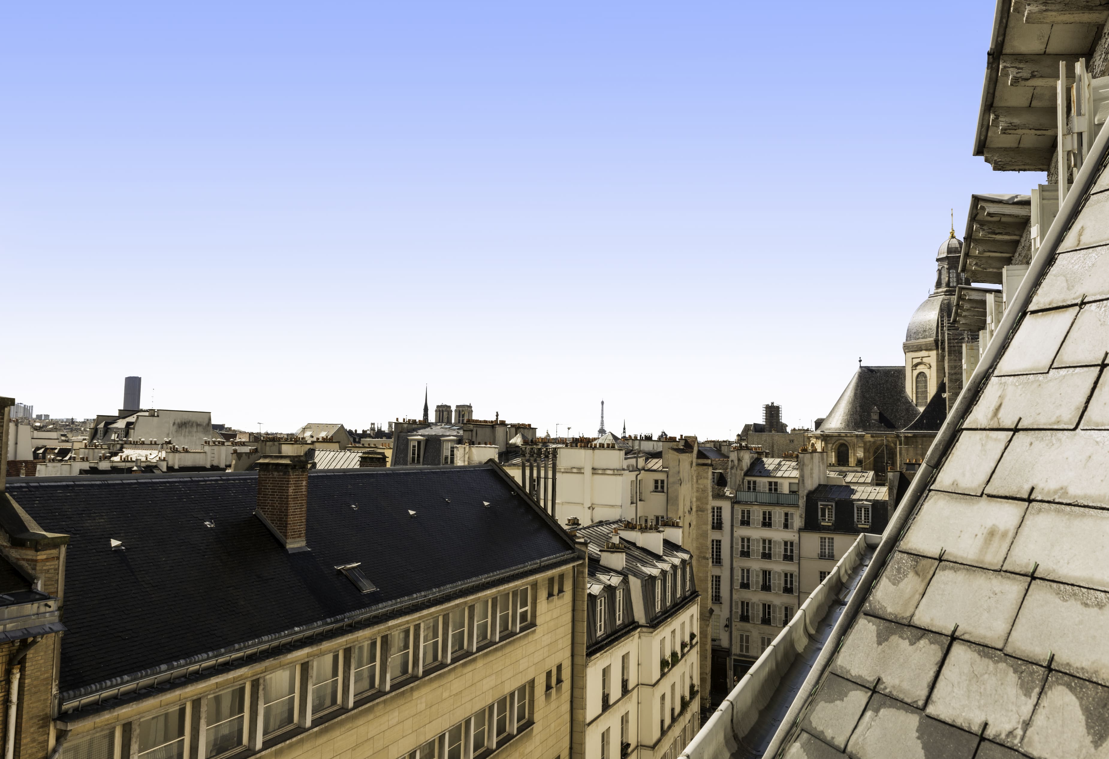 Hôtel De Neuve by HappyCulture
