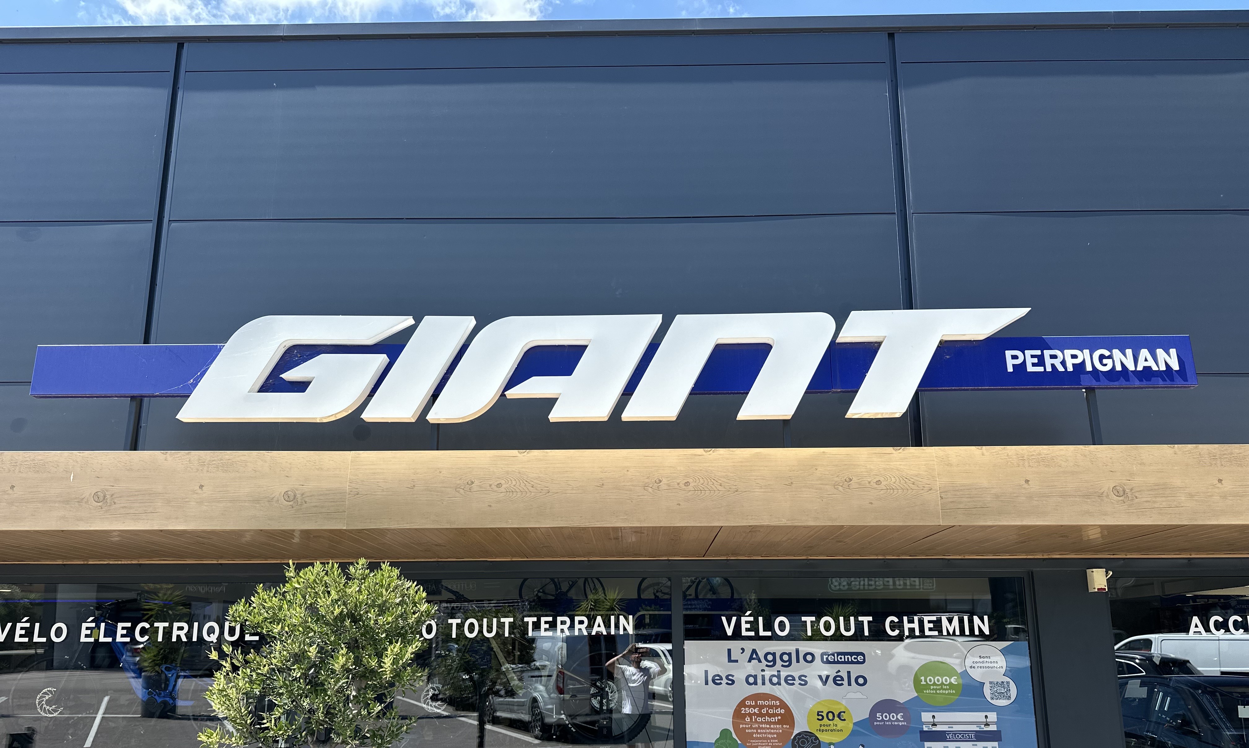 Foto 1 di Giant Perpignan