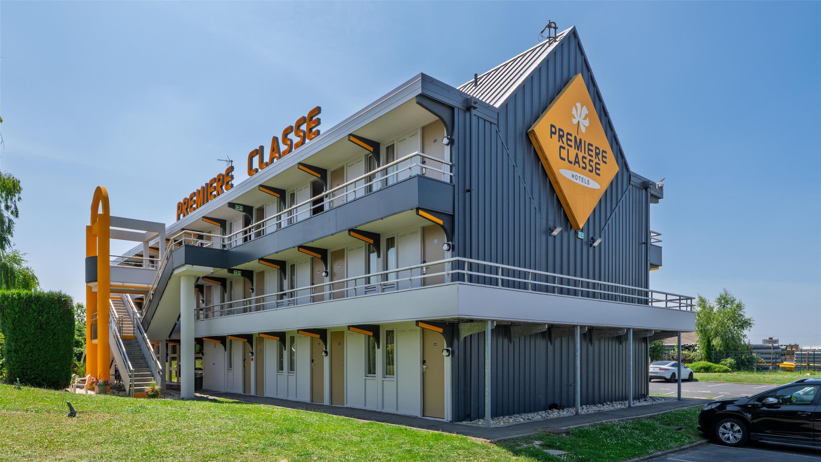 Foto 1 di Première Classe Bourges