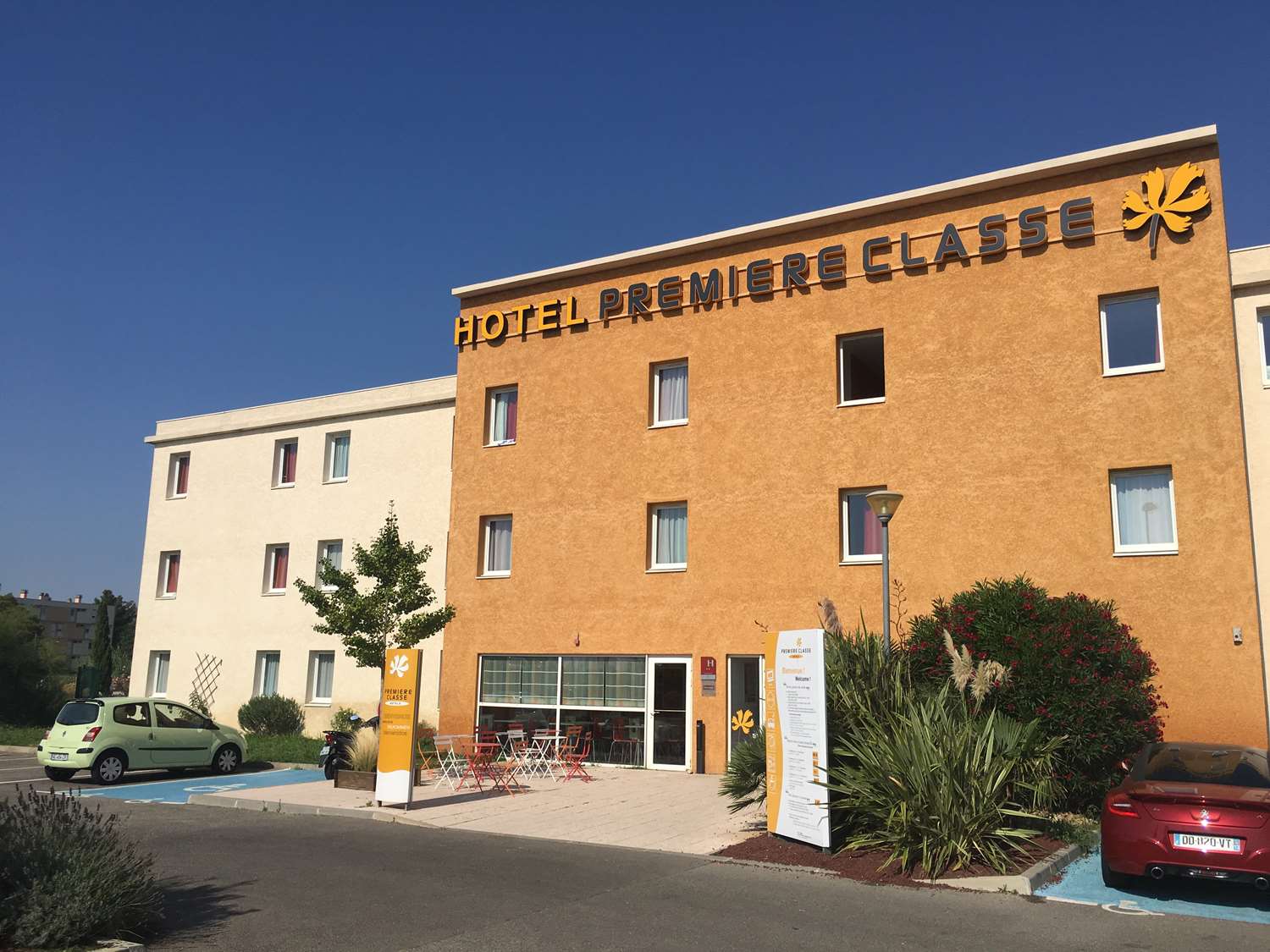 Foto 1 di Première Classe Istres