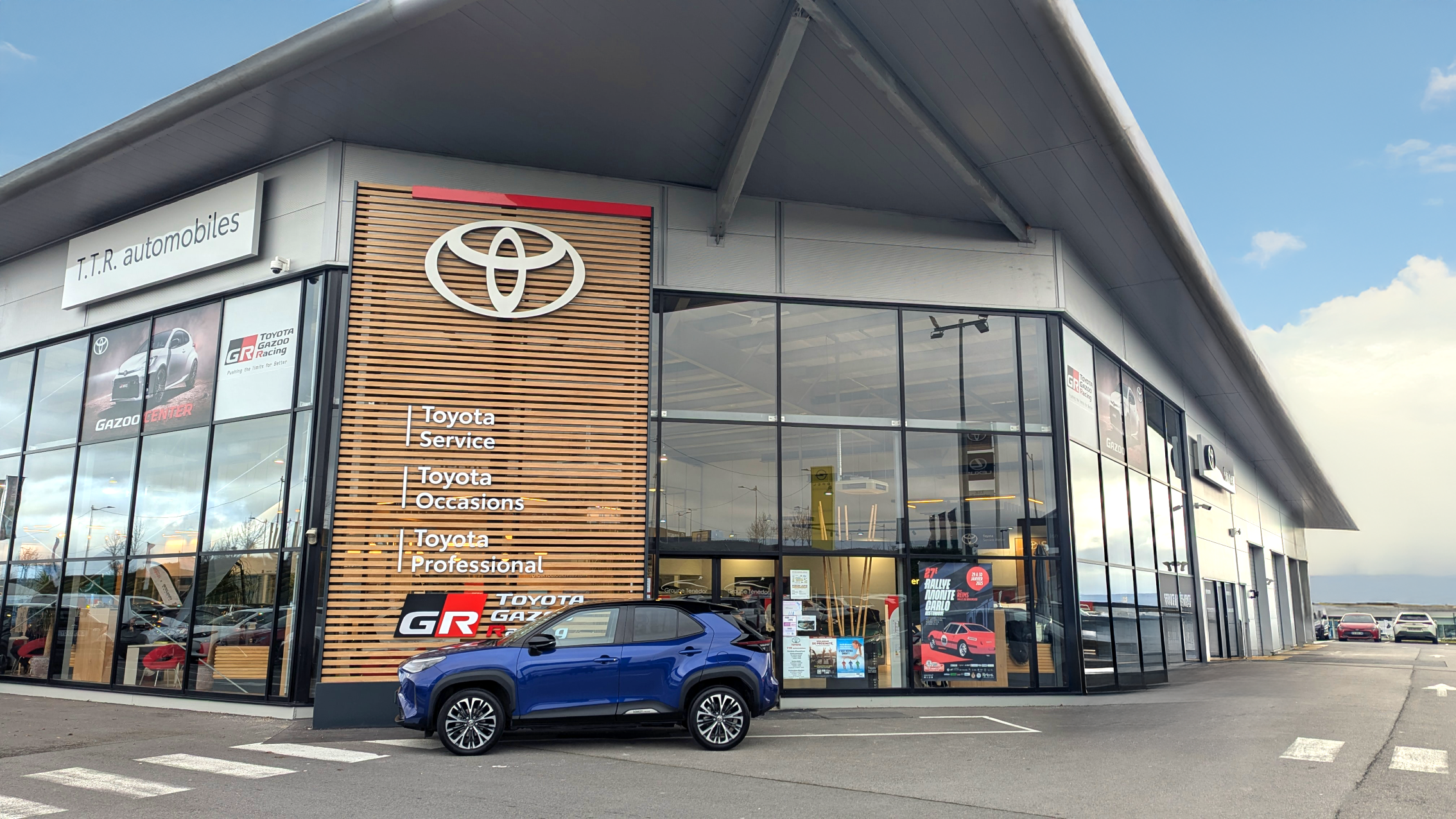 Photo 1 of Toyota - TTR Automobiles - Reims