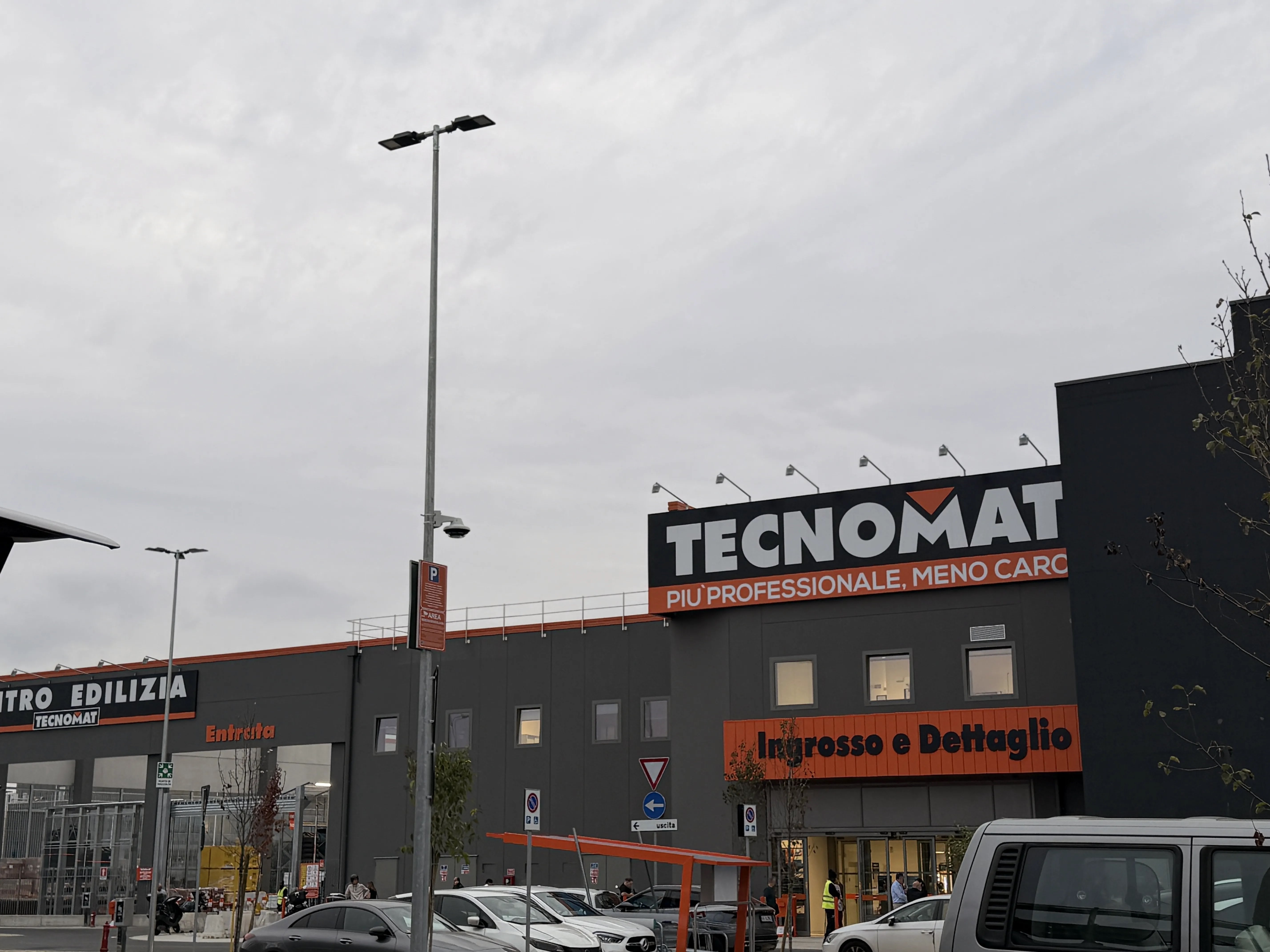 Foto 15 di Tecnomat