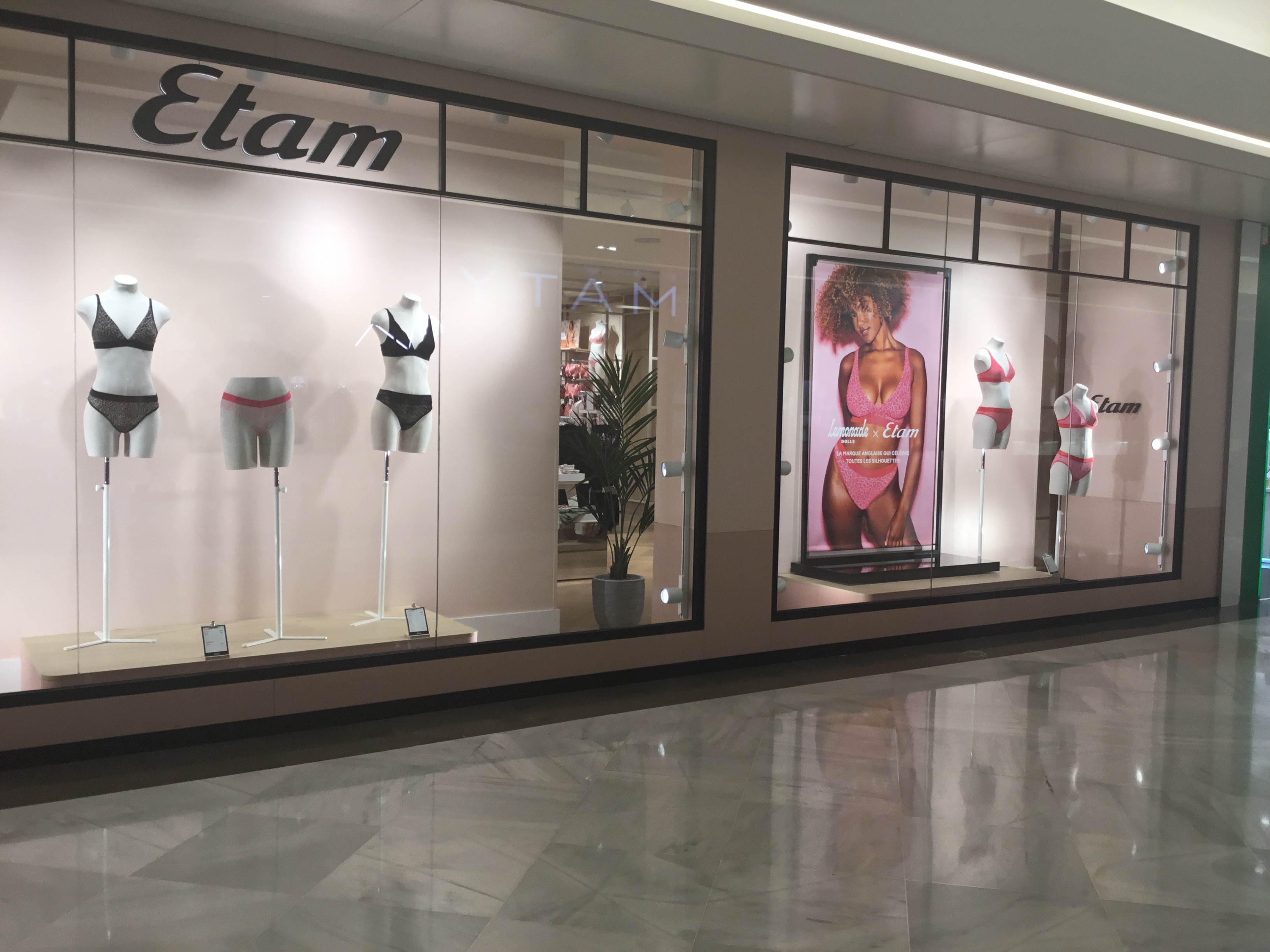 Foto 68 di Etam Lingerie