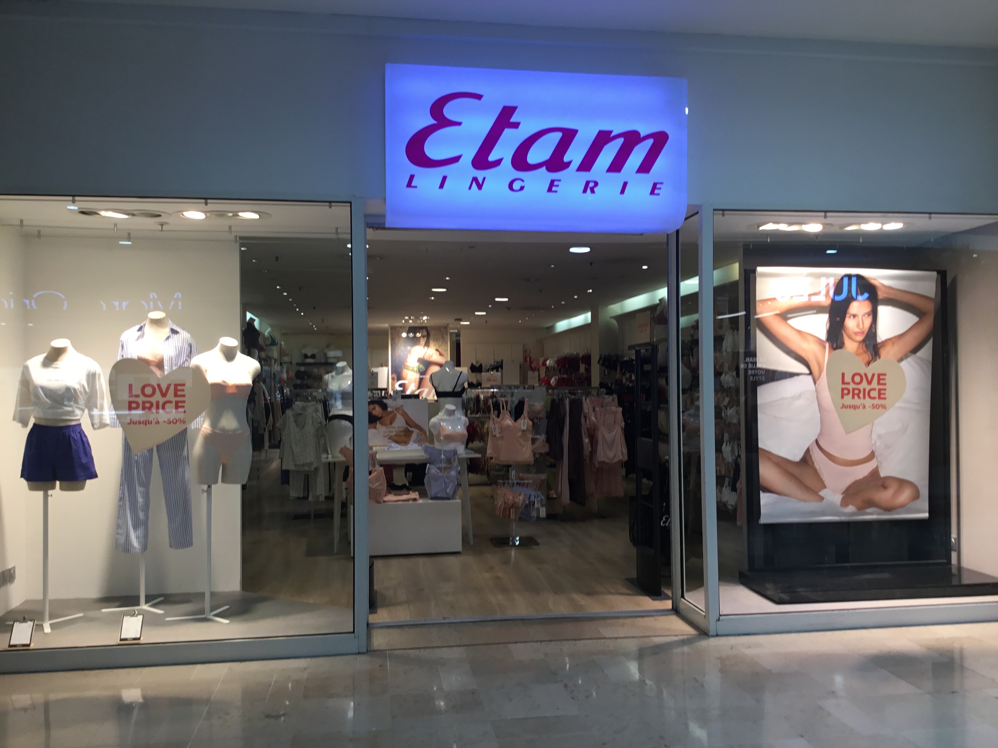 Foto 392 di Etam Lingerie