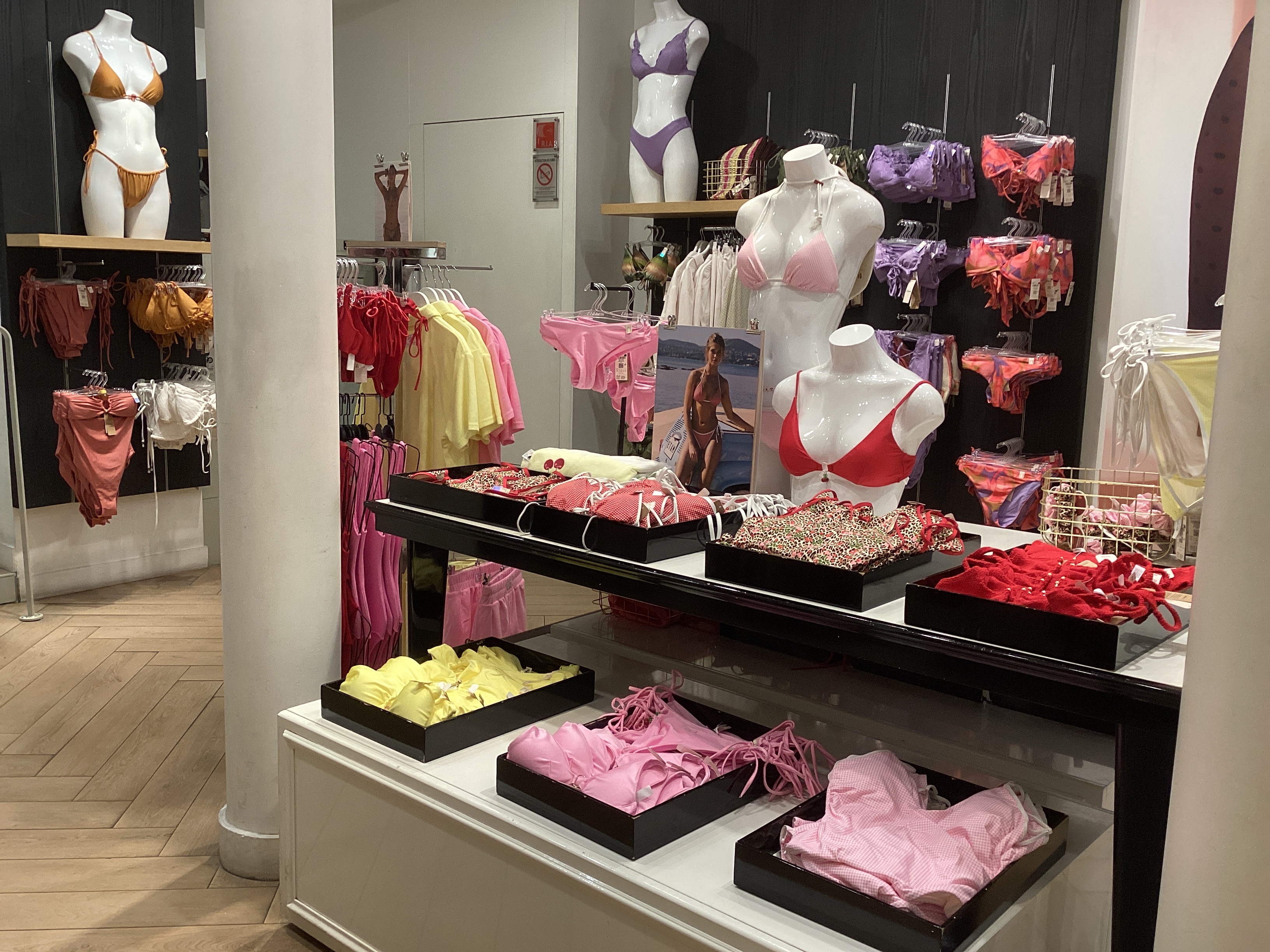 Etam Lingerie 