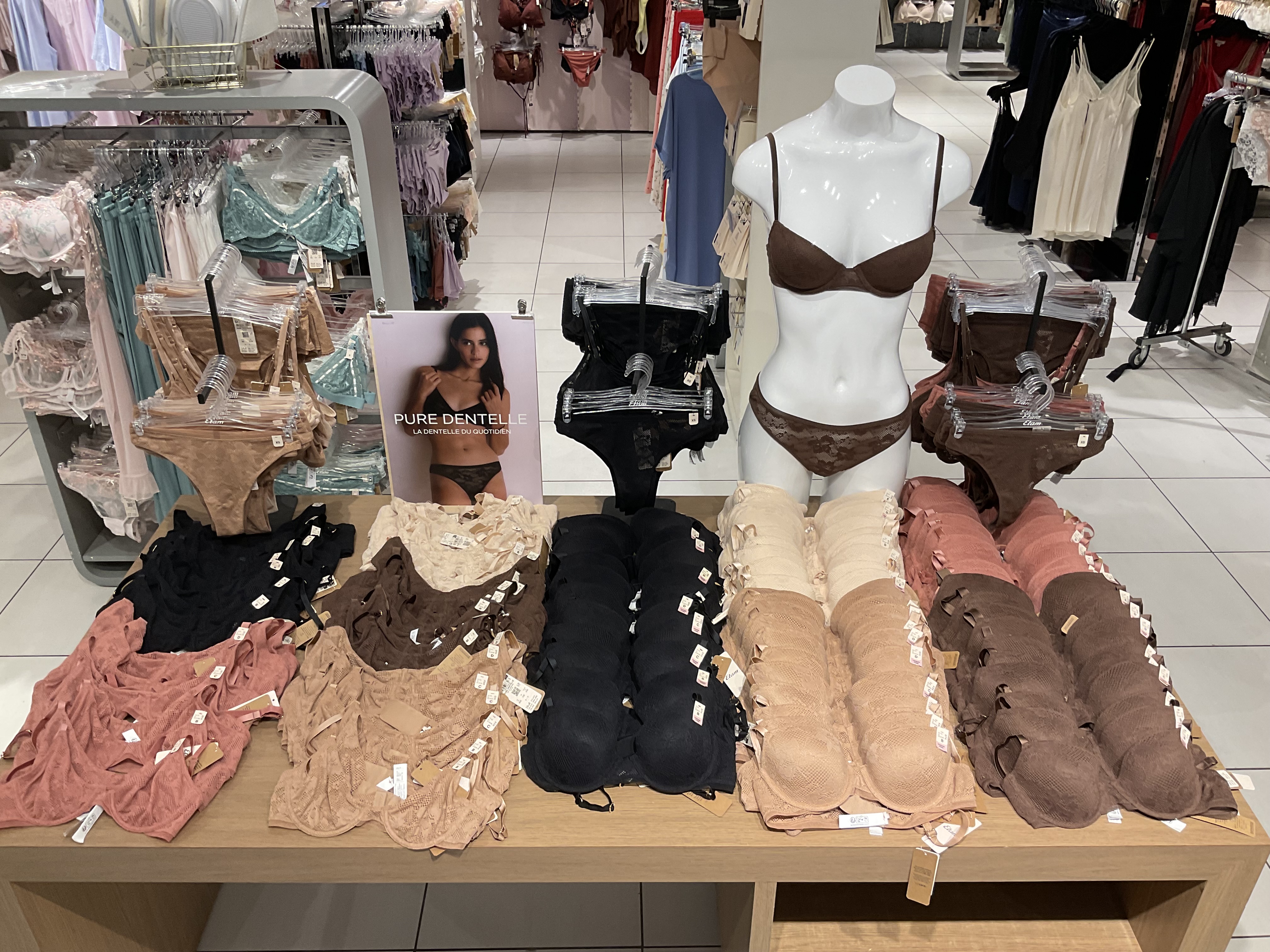 Foto 263 di Etam Lingerie