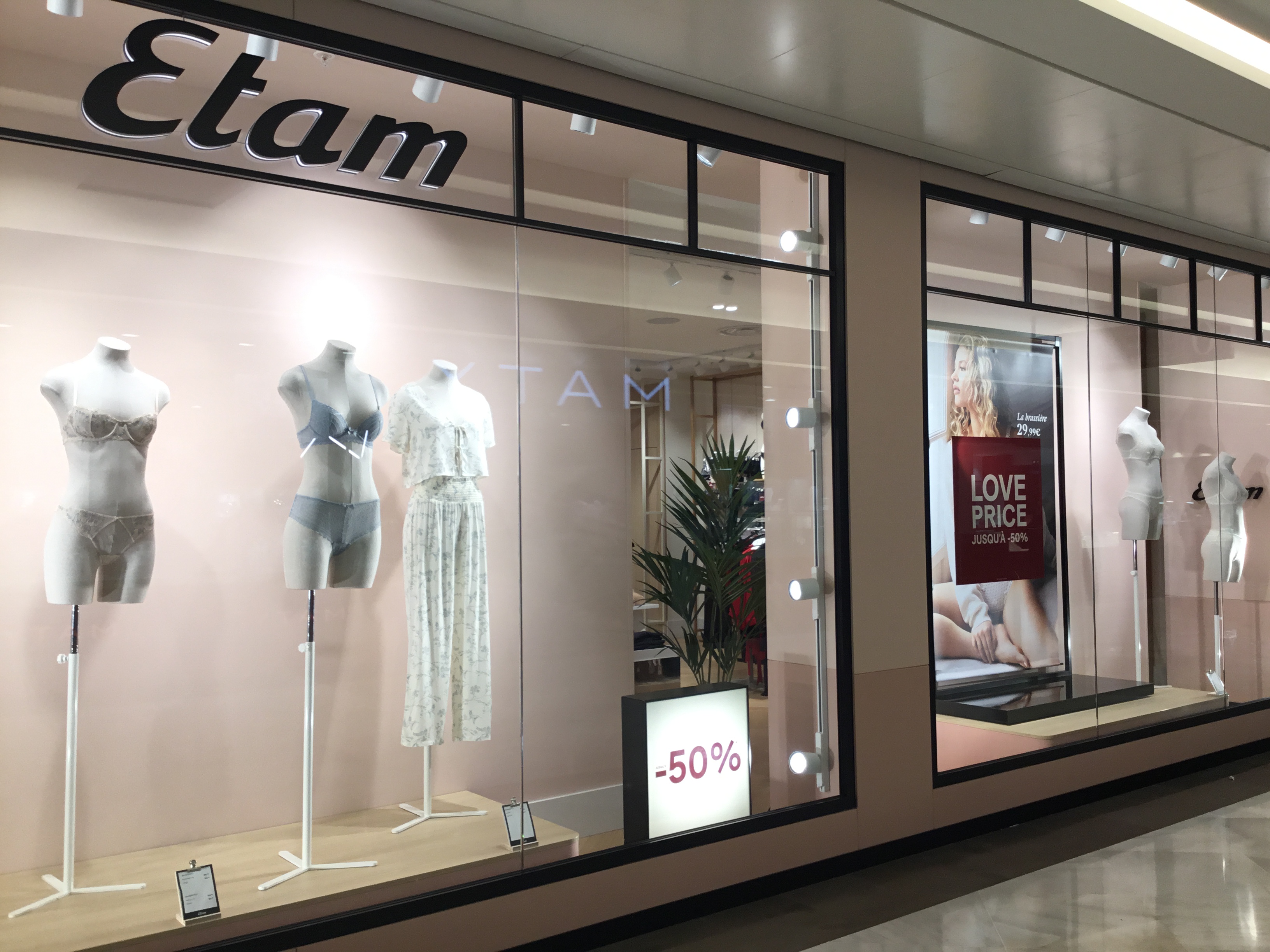 Foto 33 di Etam Lingerie