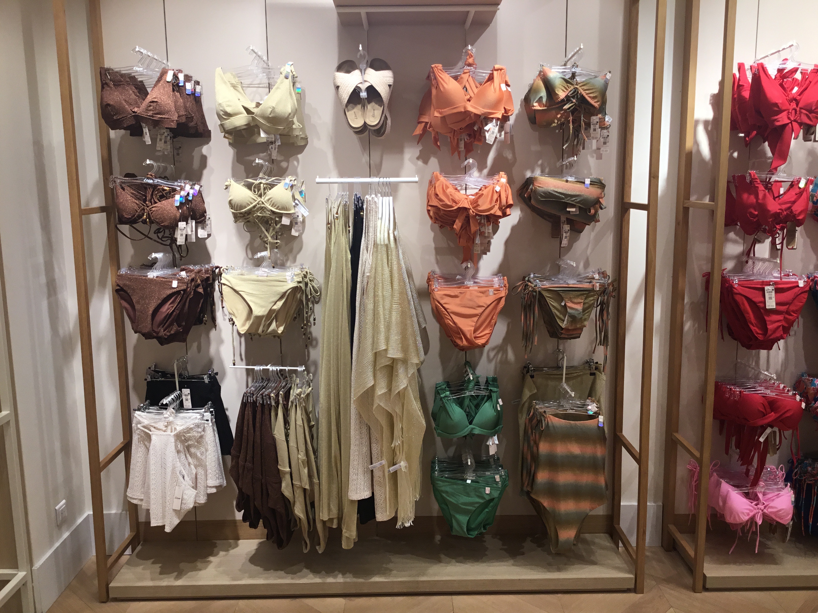 Foto 38 di Etam Lingerie