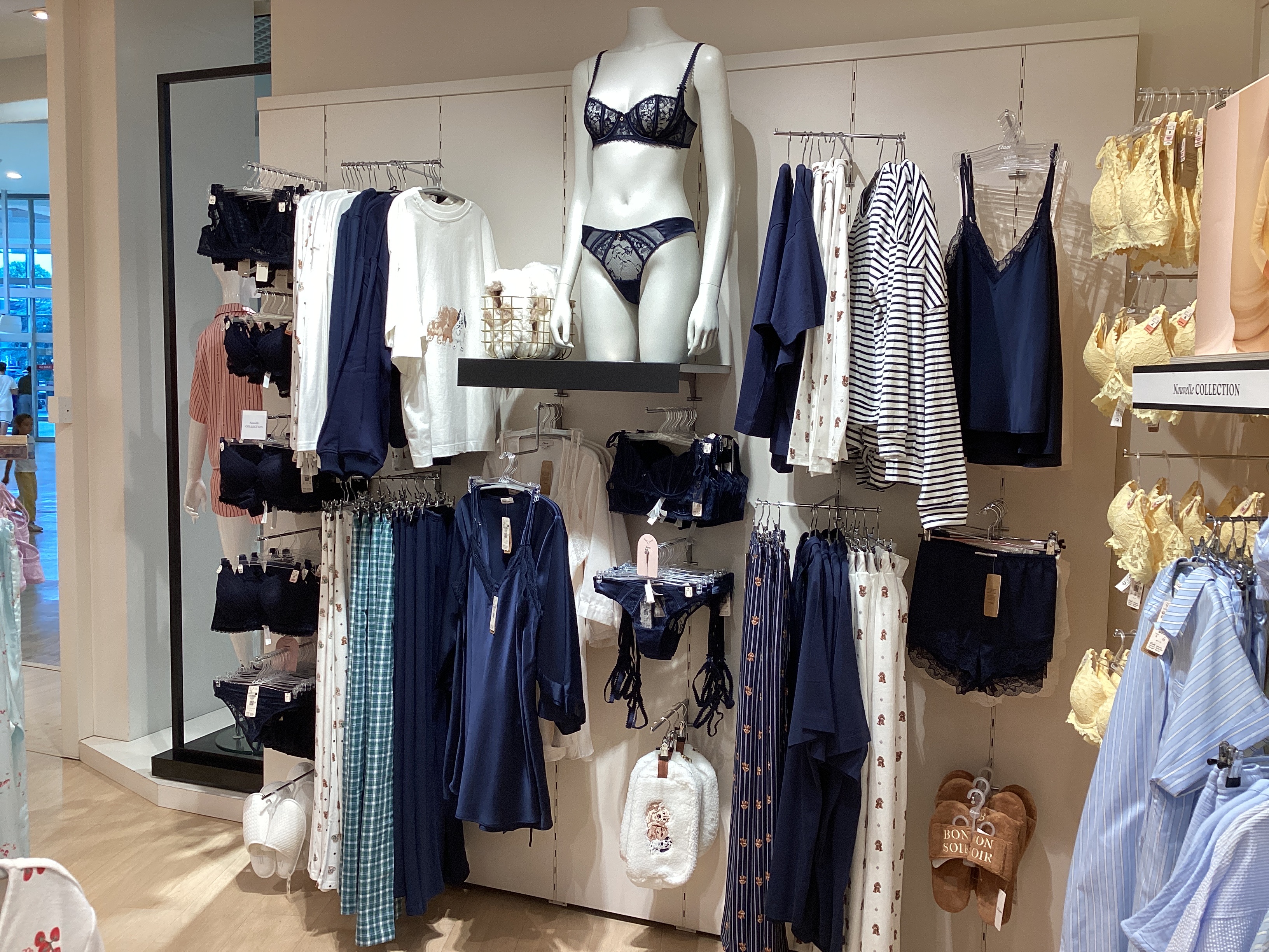 Foto 7 di Etam Lingerie