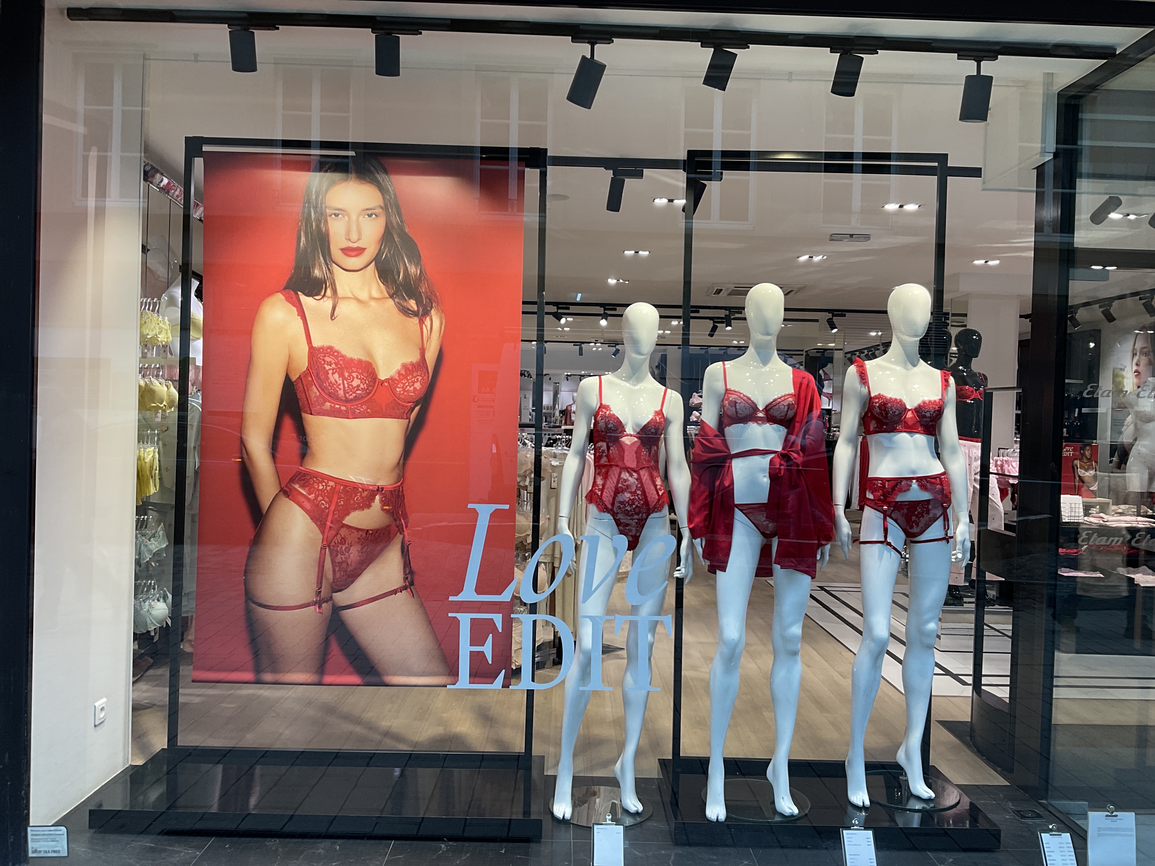 Foto 397 di Etam Lingerie