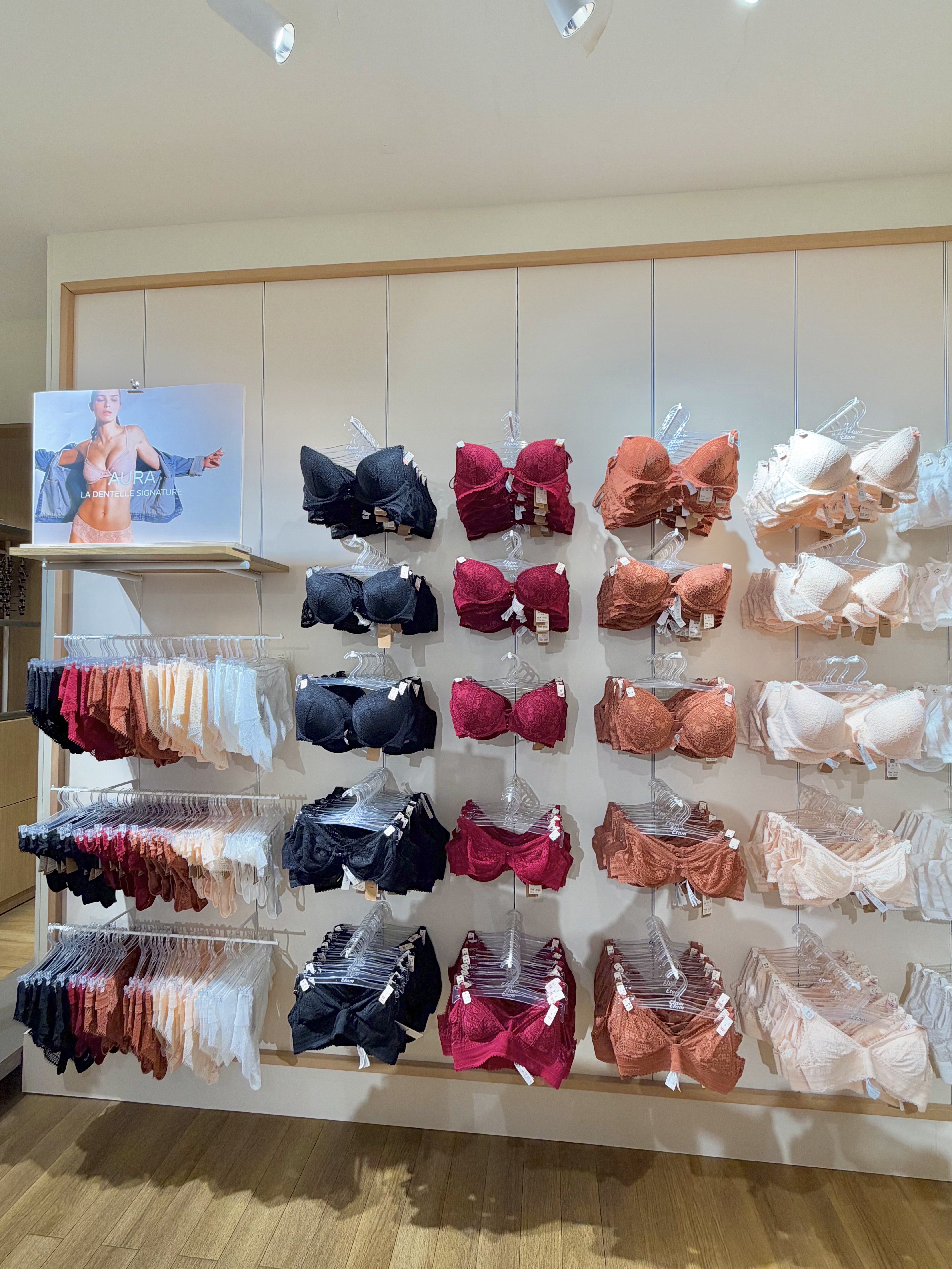 Foto 37 di Etam Lingerie
