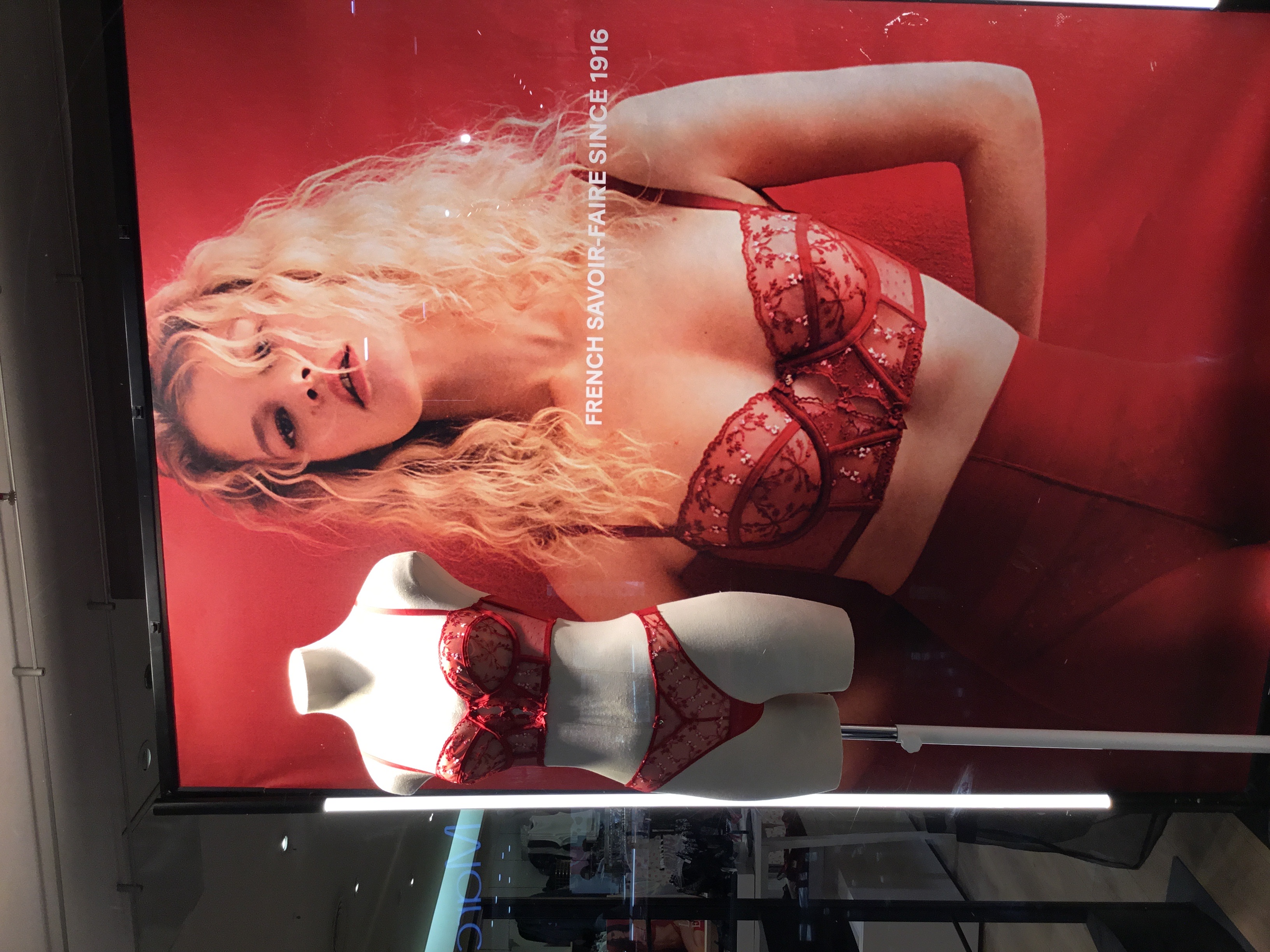 Foto 76 di Etam Lingerie