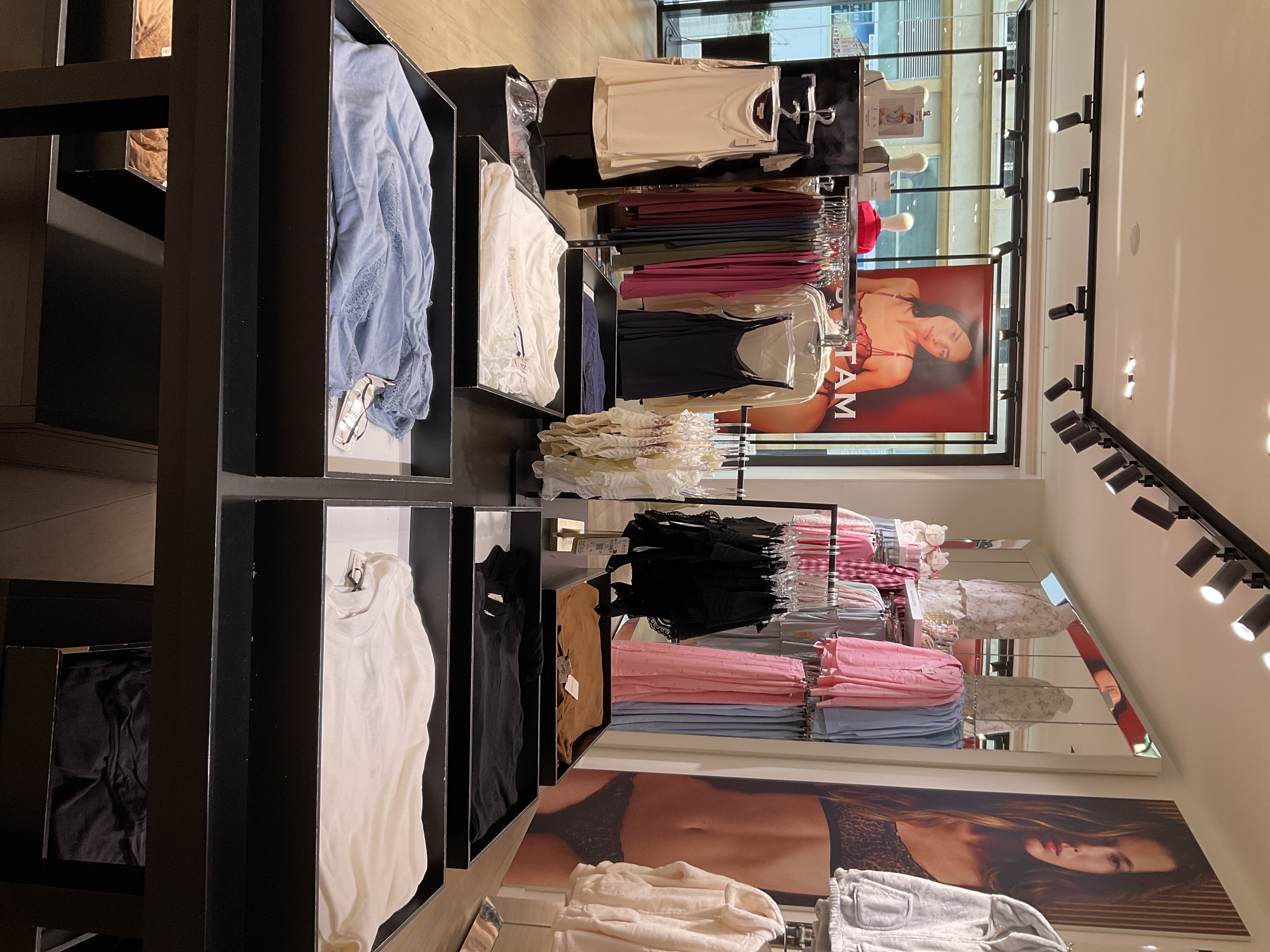 Foto 320 di Etam Lingerie