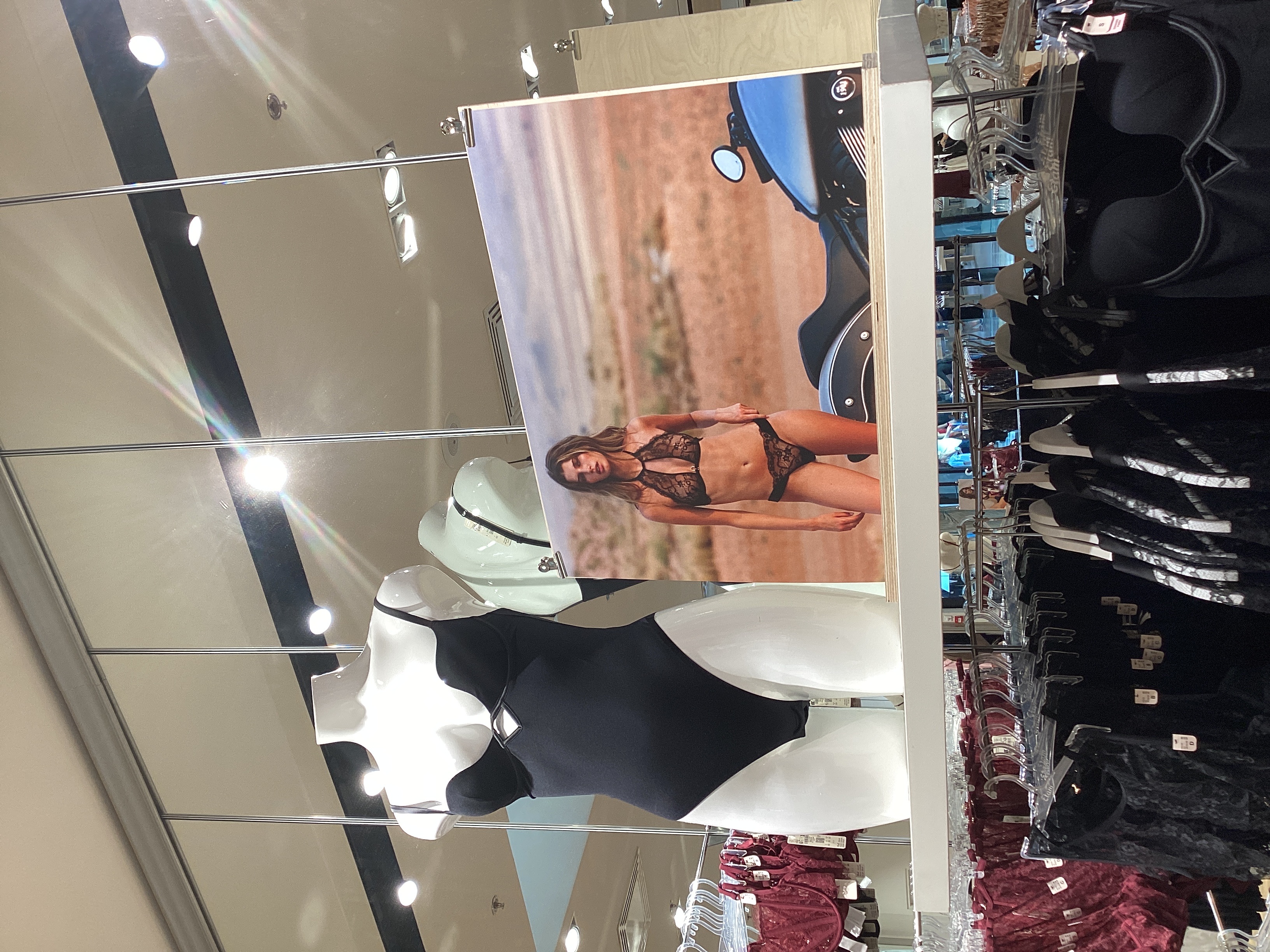 Foto 45 di Etam Lingerie