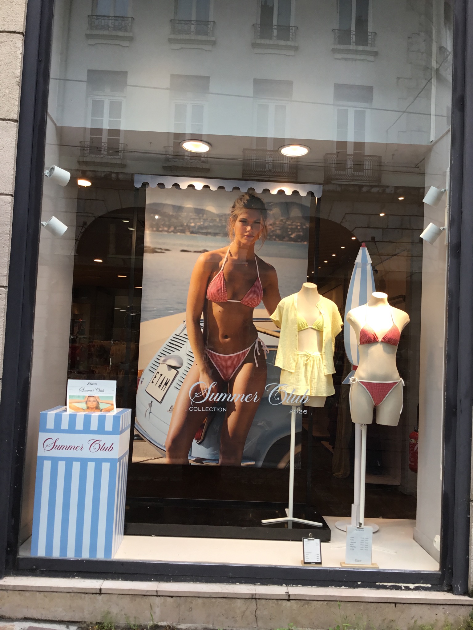 Foto 99 di Etam Lingerie