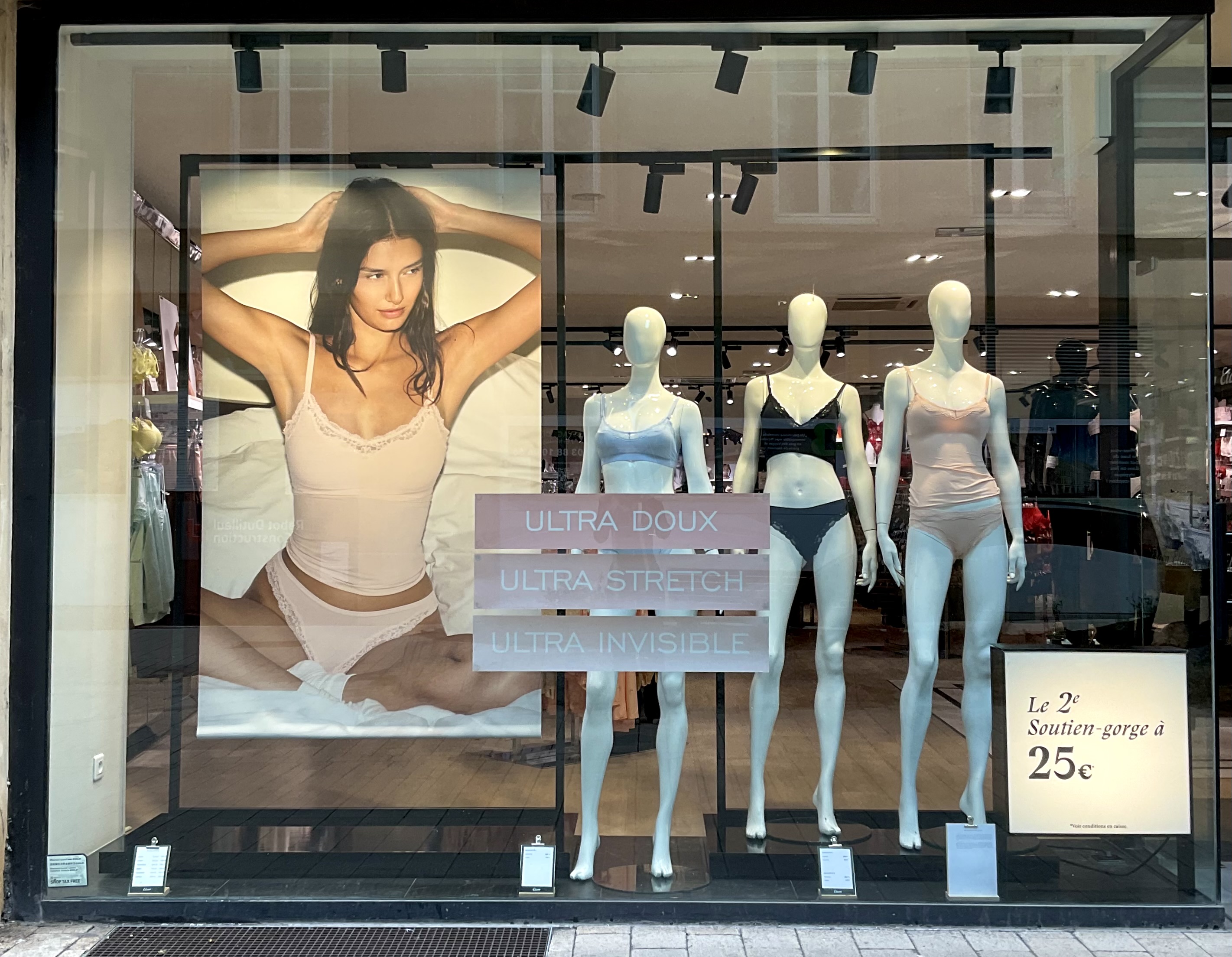 Foto 426 di Etam Lingerie