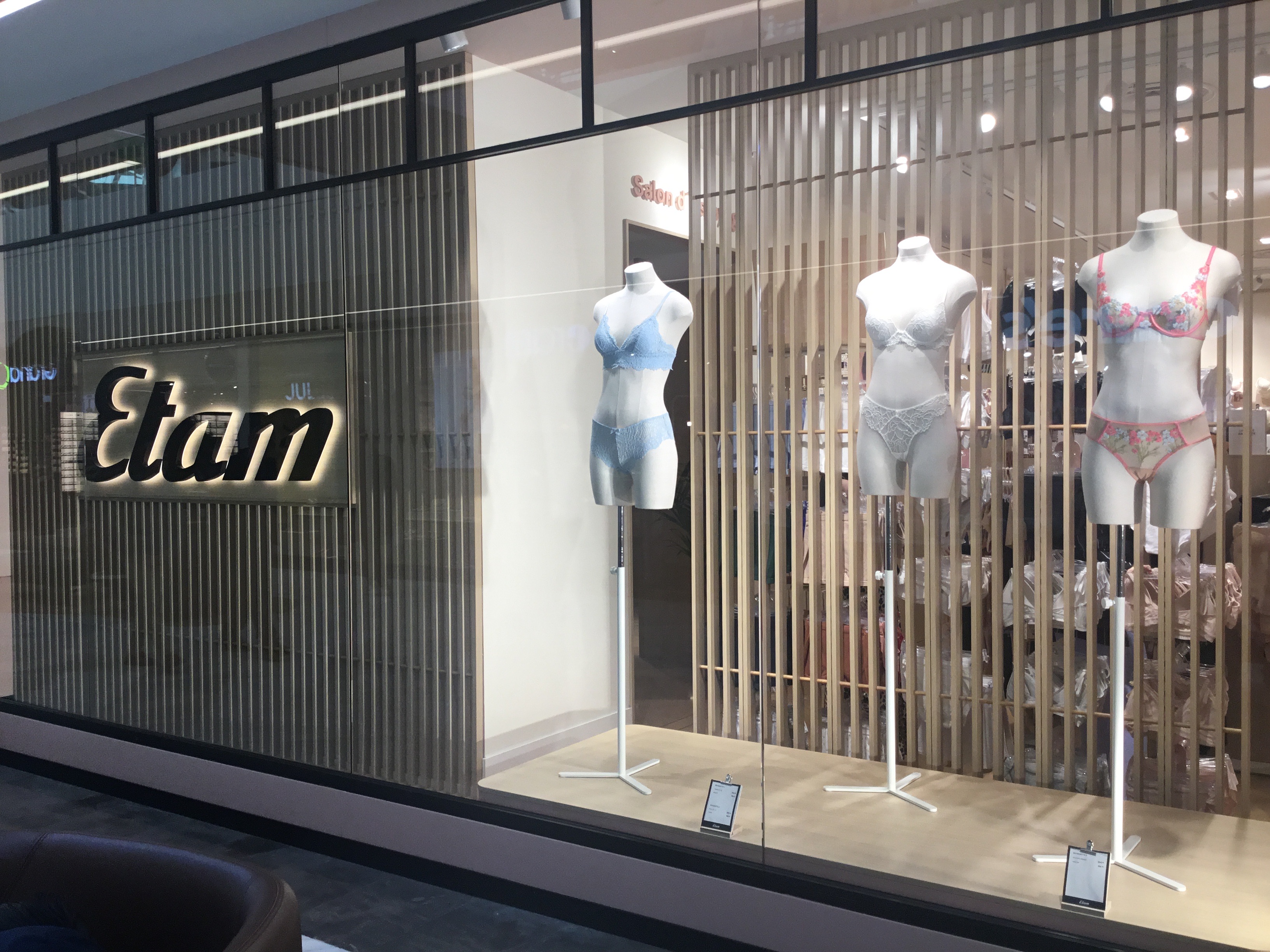 Foto 37 di Etam Lingerie
