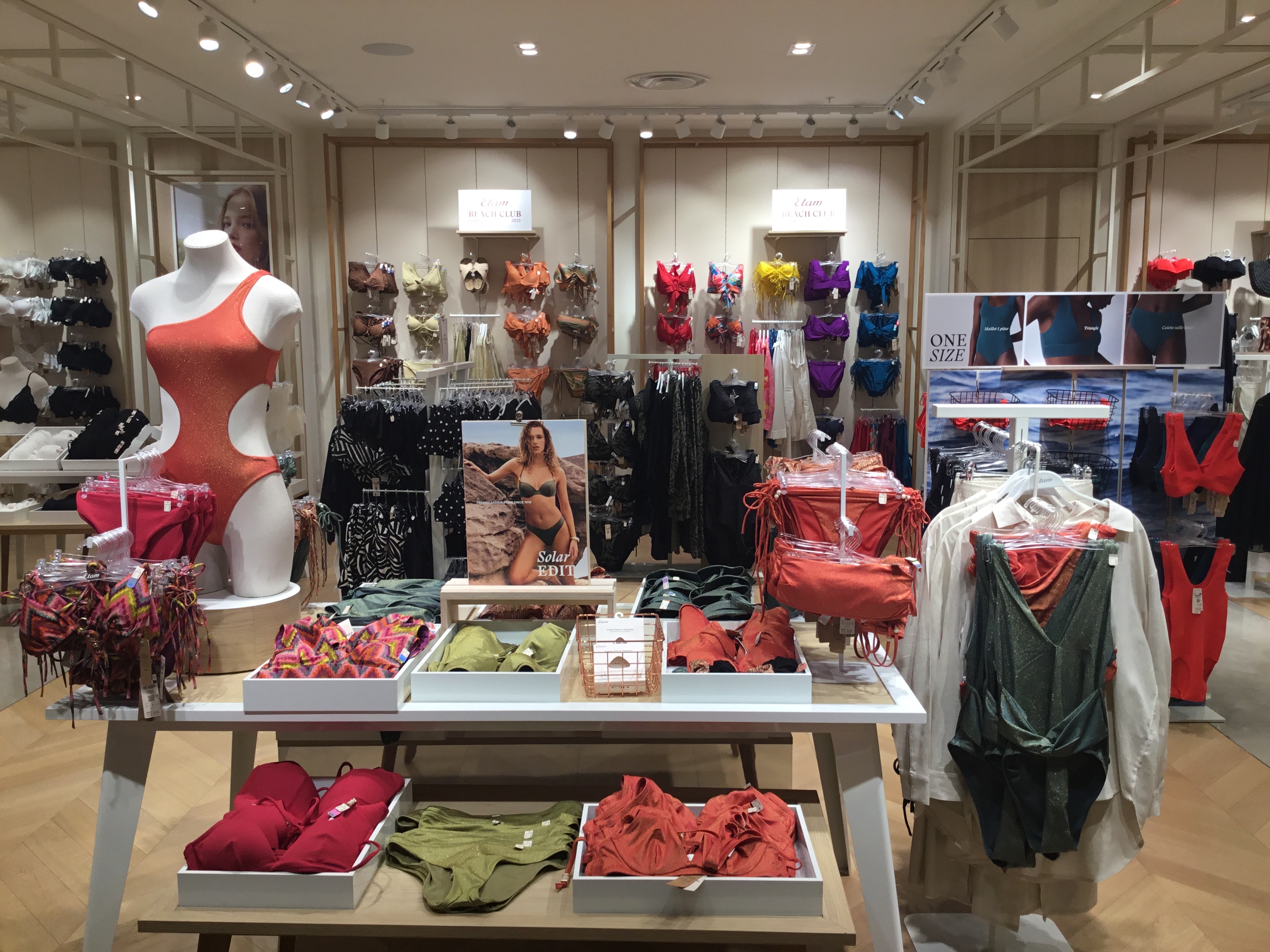 Foto 41 di Etam Lingerie