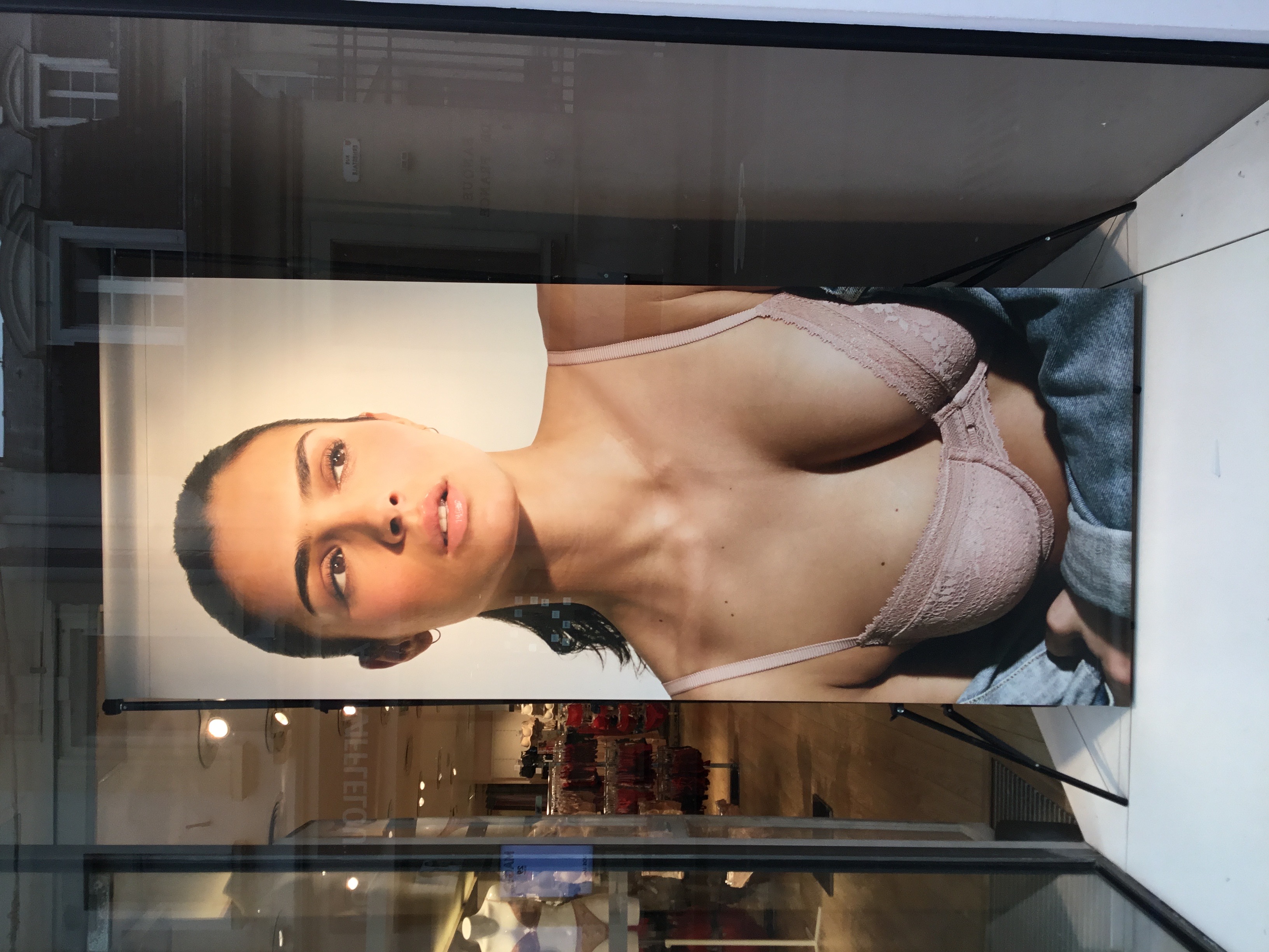 Foto 4 di Etam Lingerie
