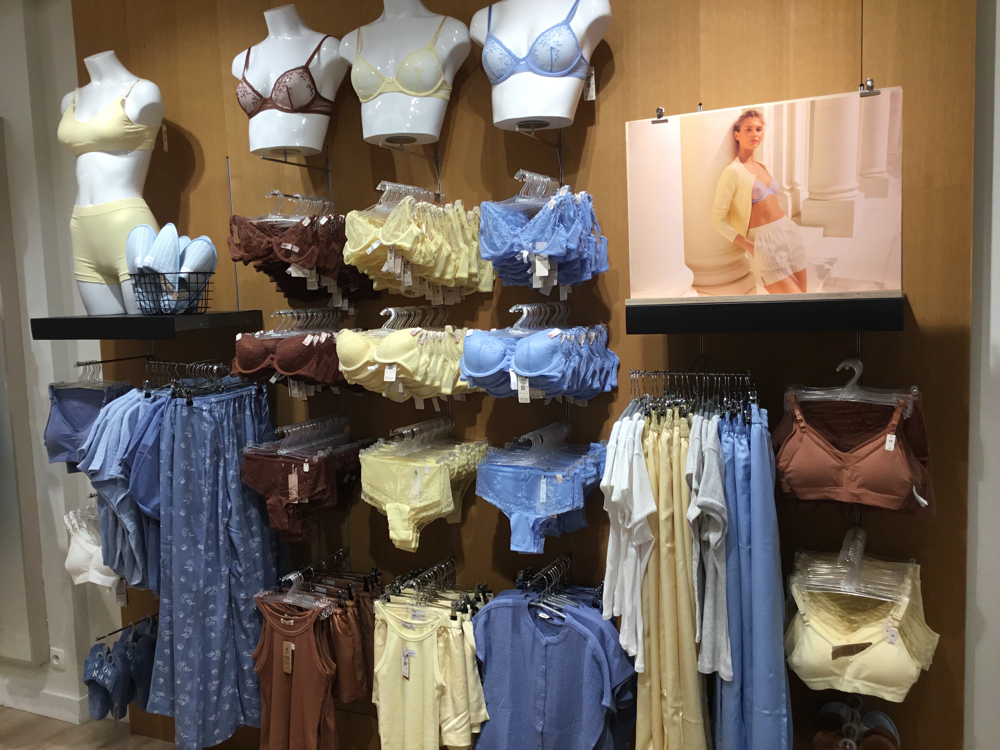 Foto 13 di Etam Lingerie