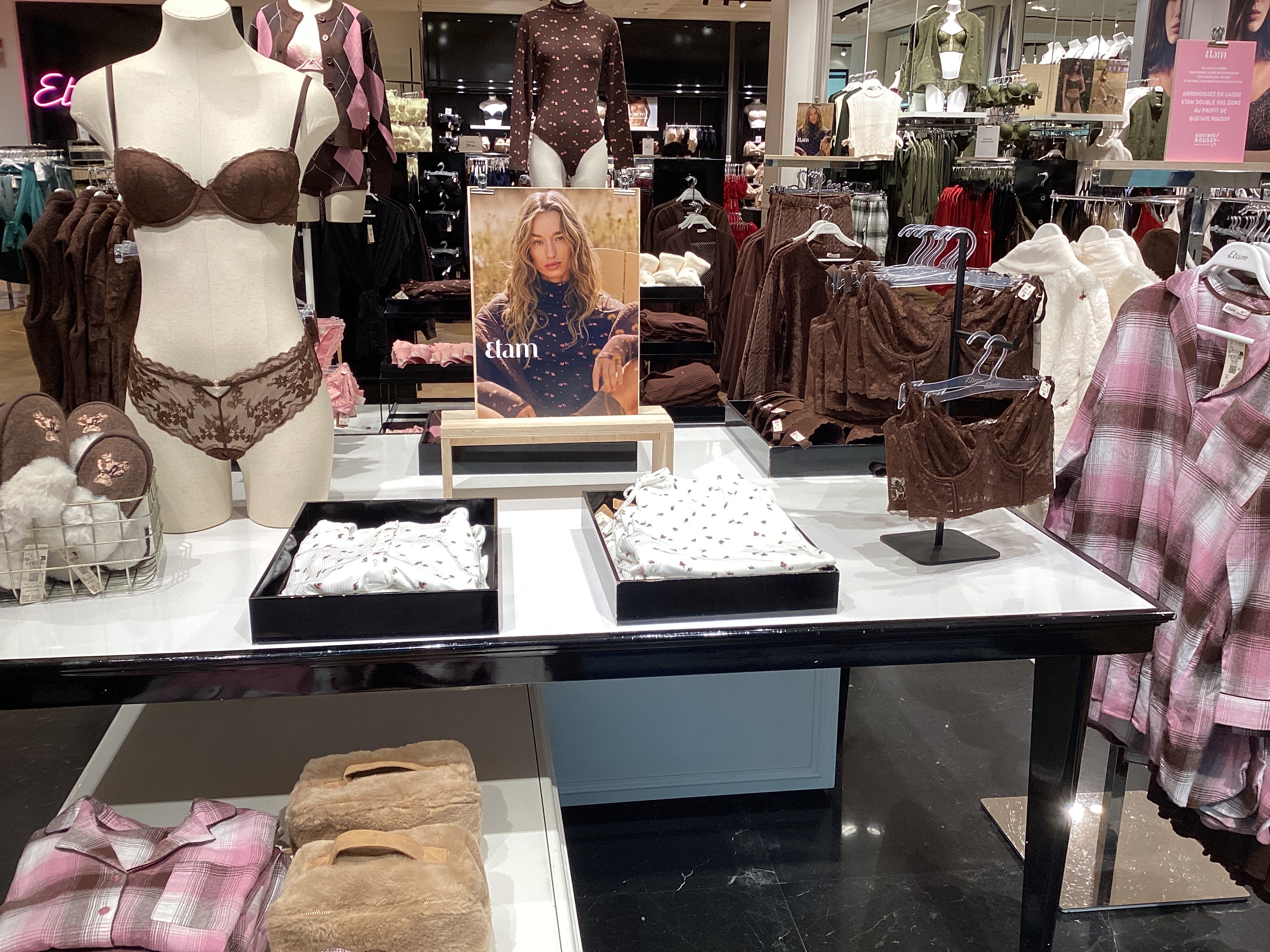 Foto 49 di Etam Lingerie