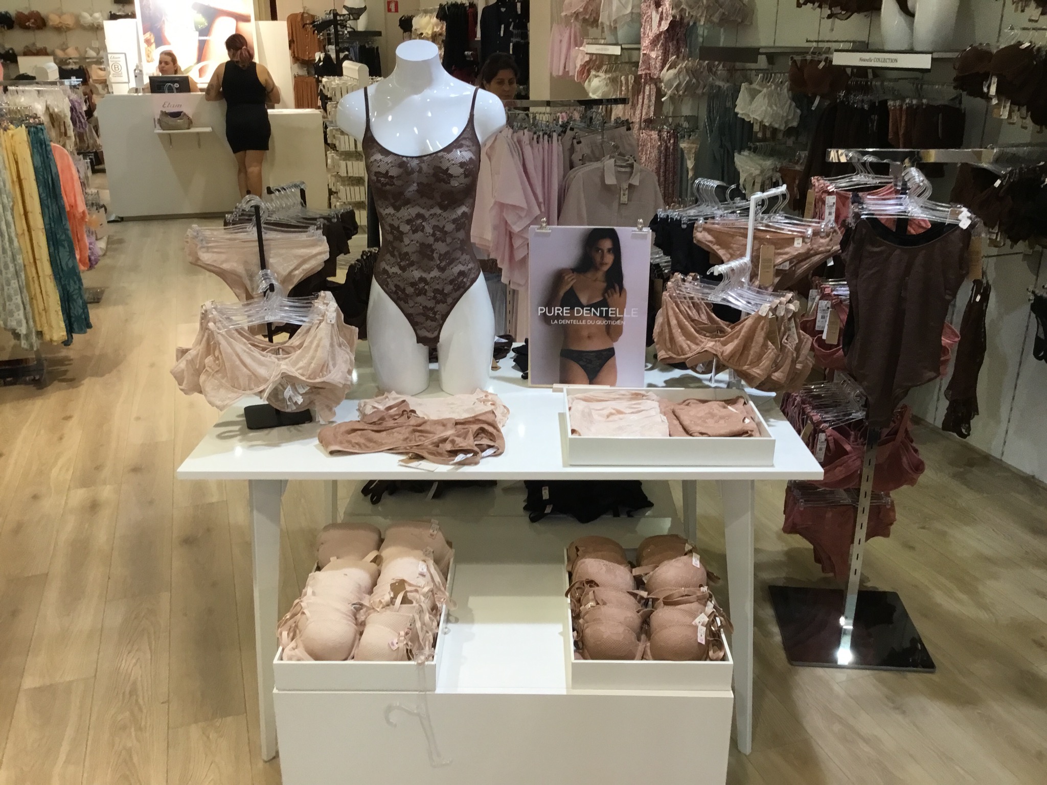 Foto 421 di Etam Lingerie