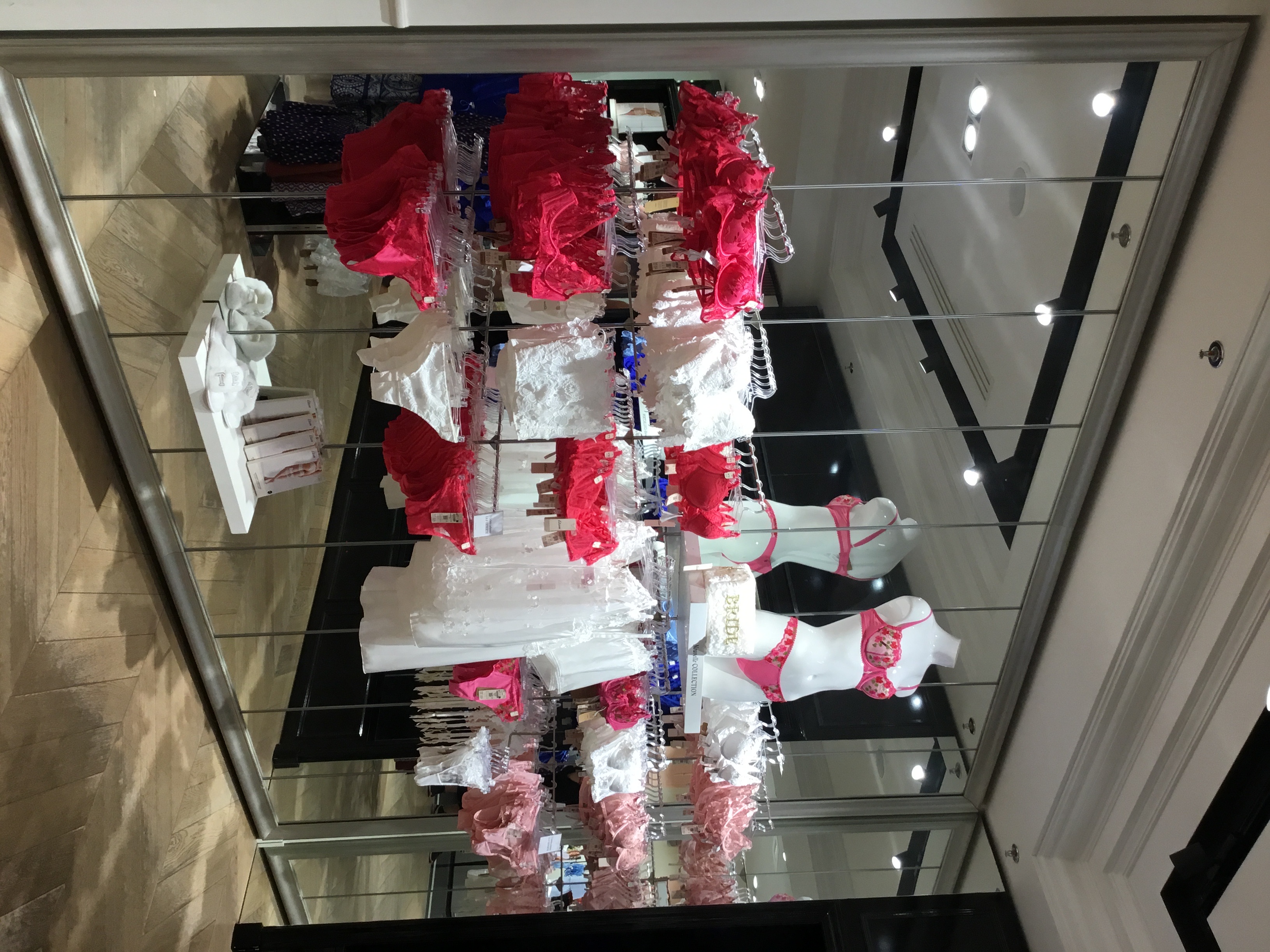 Foto 37 di Etam Lingerie