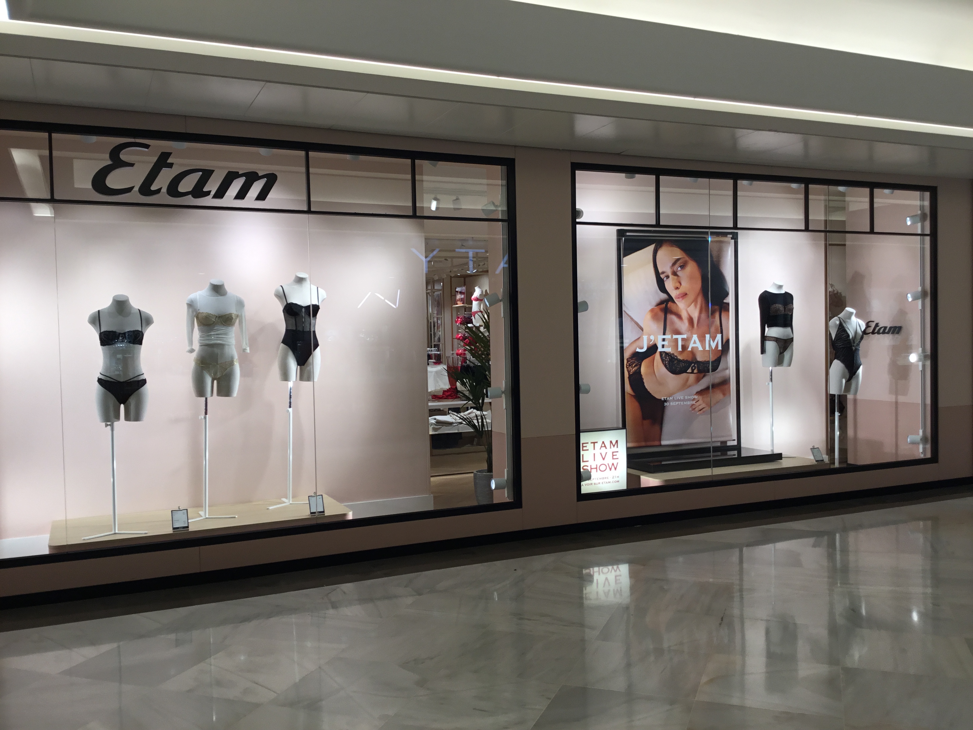 Foto 88 di Etam Lingerie