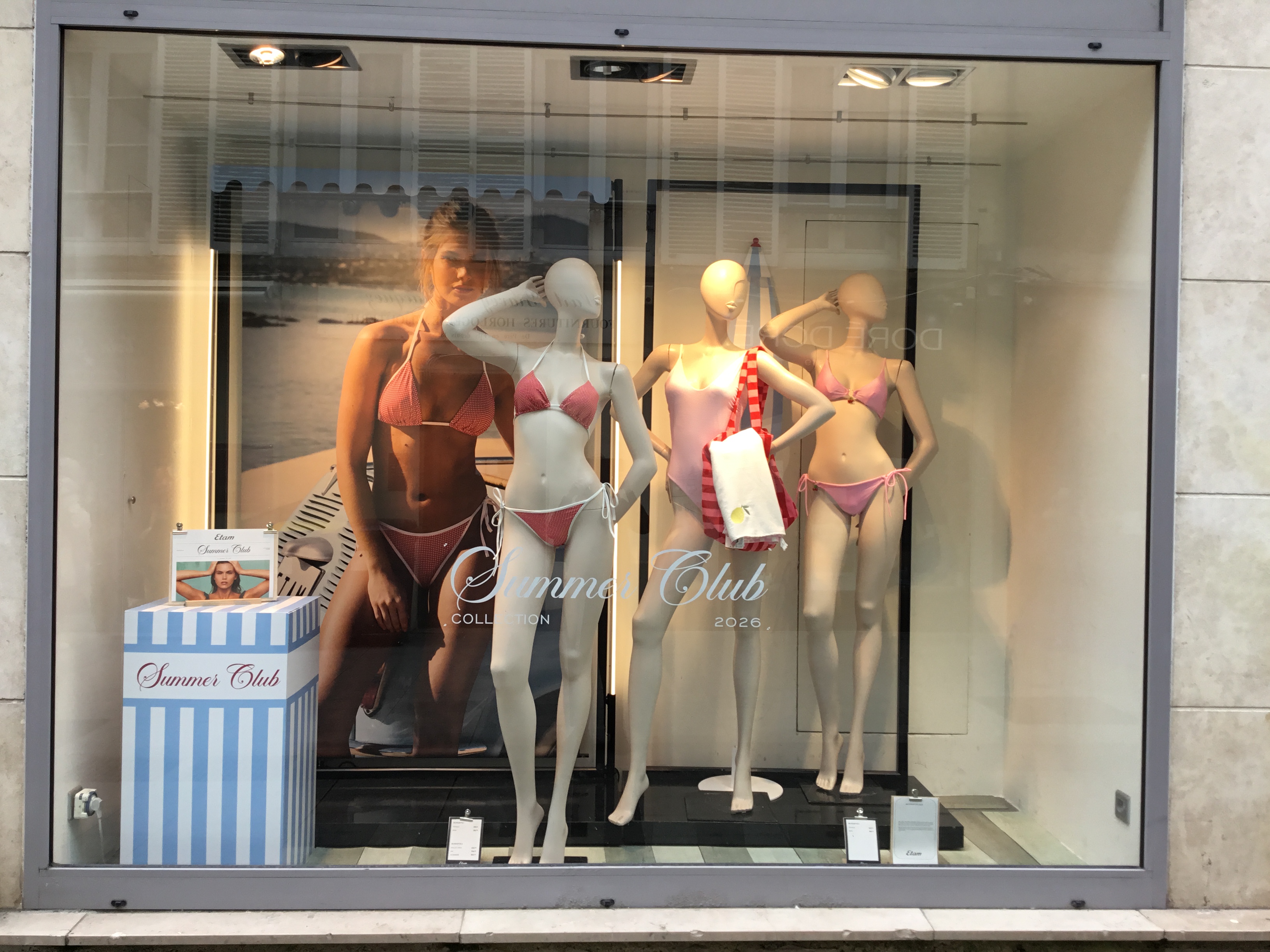 Foto 310 di Etam Lingerie