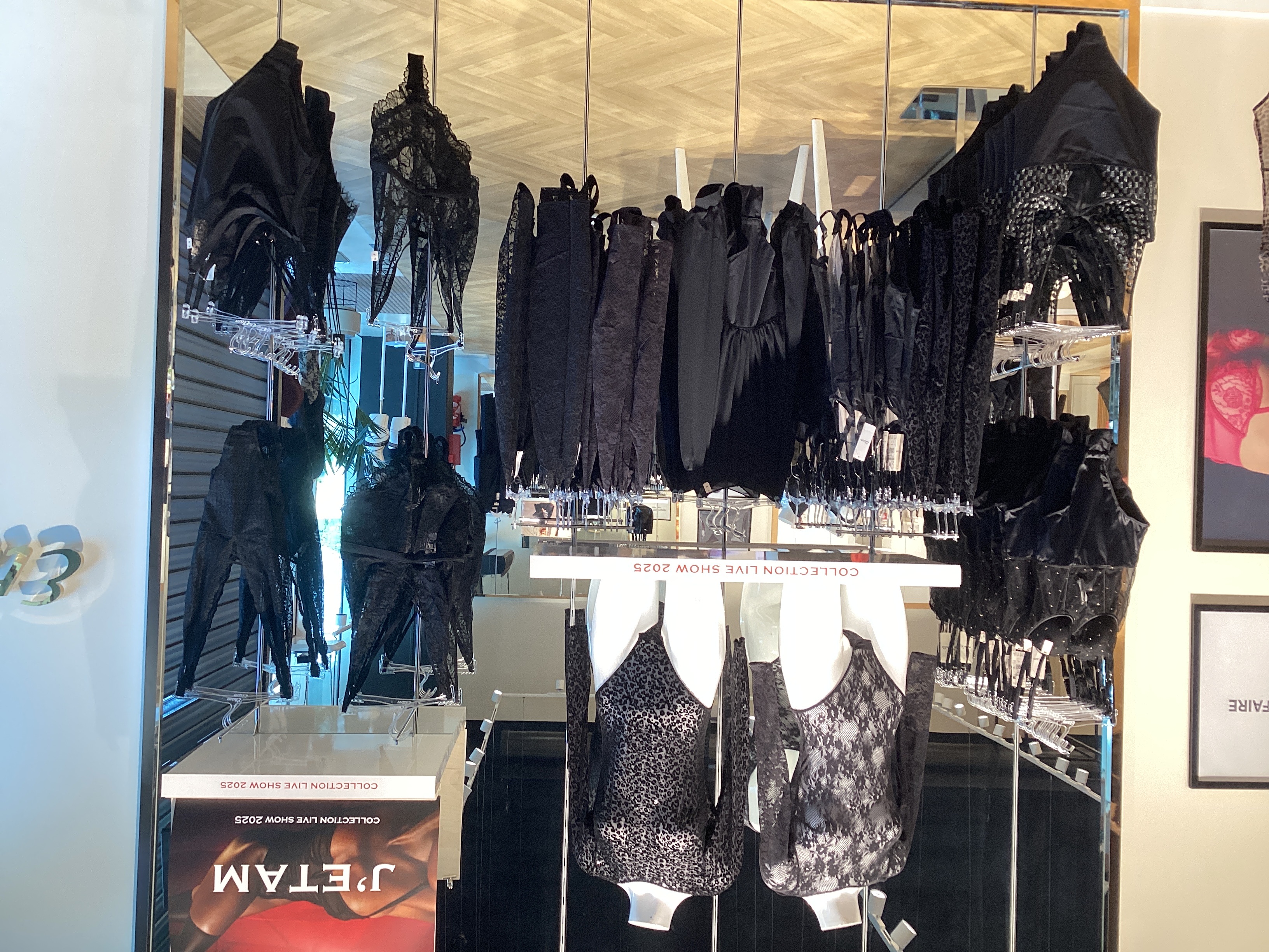 Etam Lingerie et Prêt-à-porter