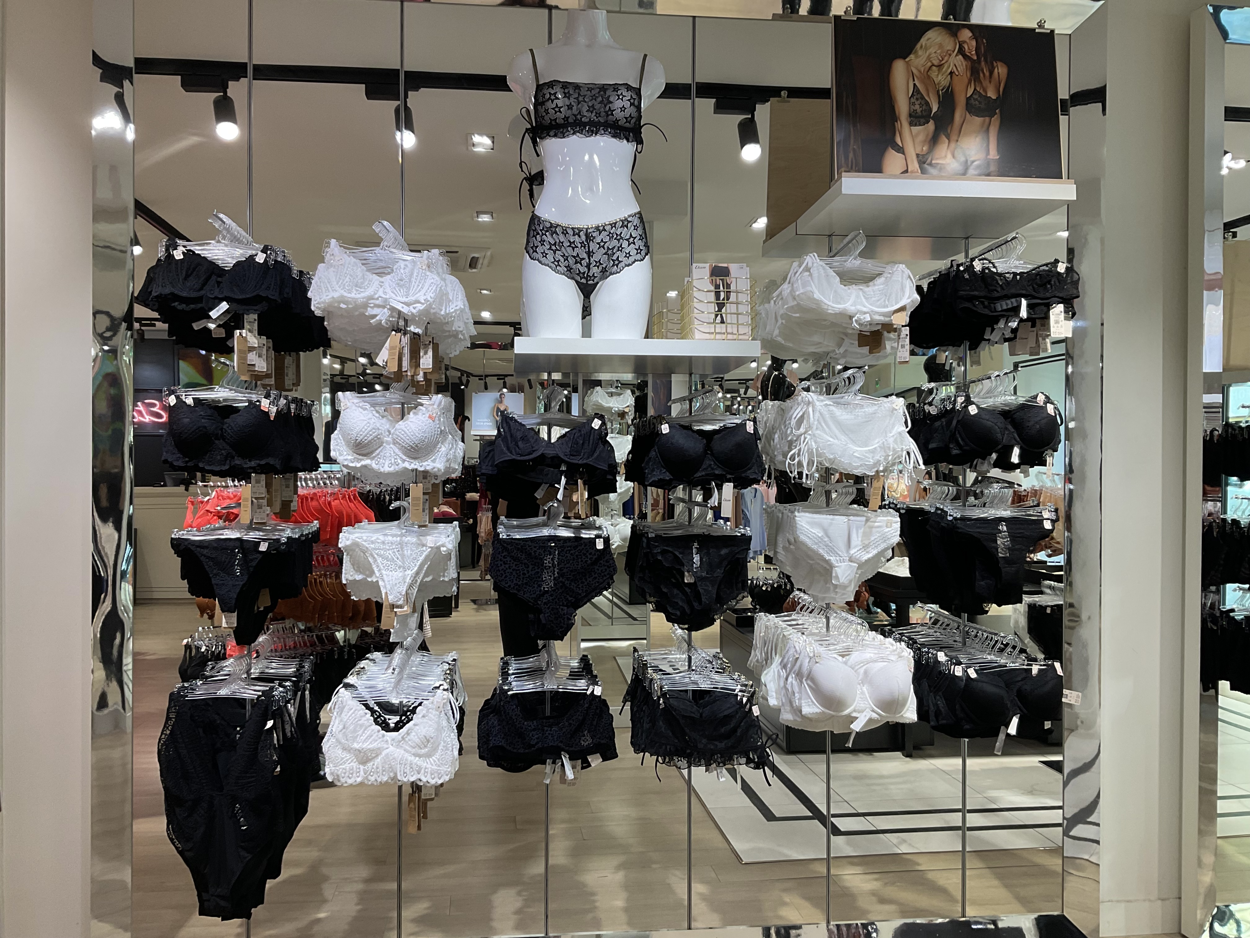 Foto 402 di Etam Lingerie