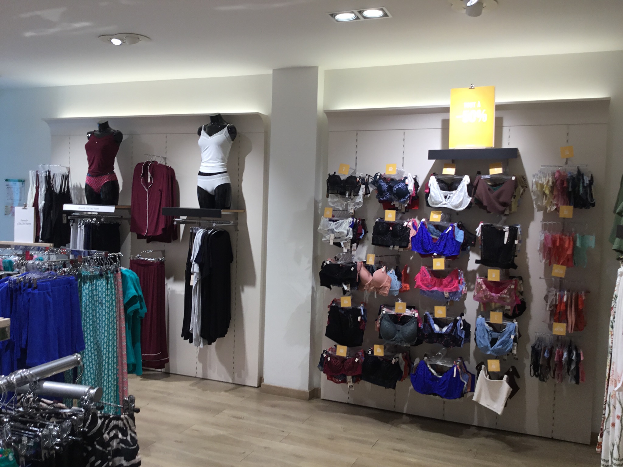 Etam Lingerie
