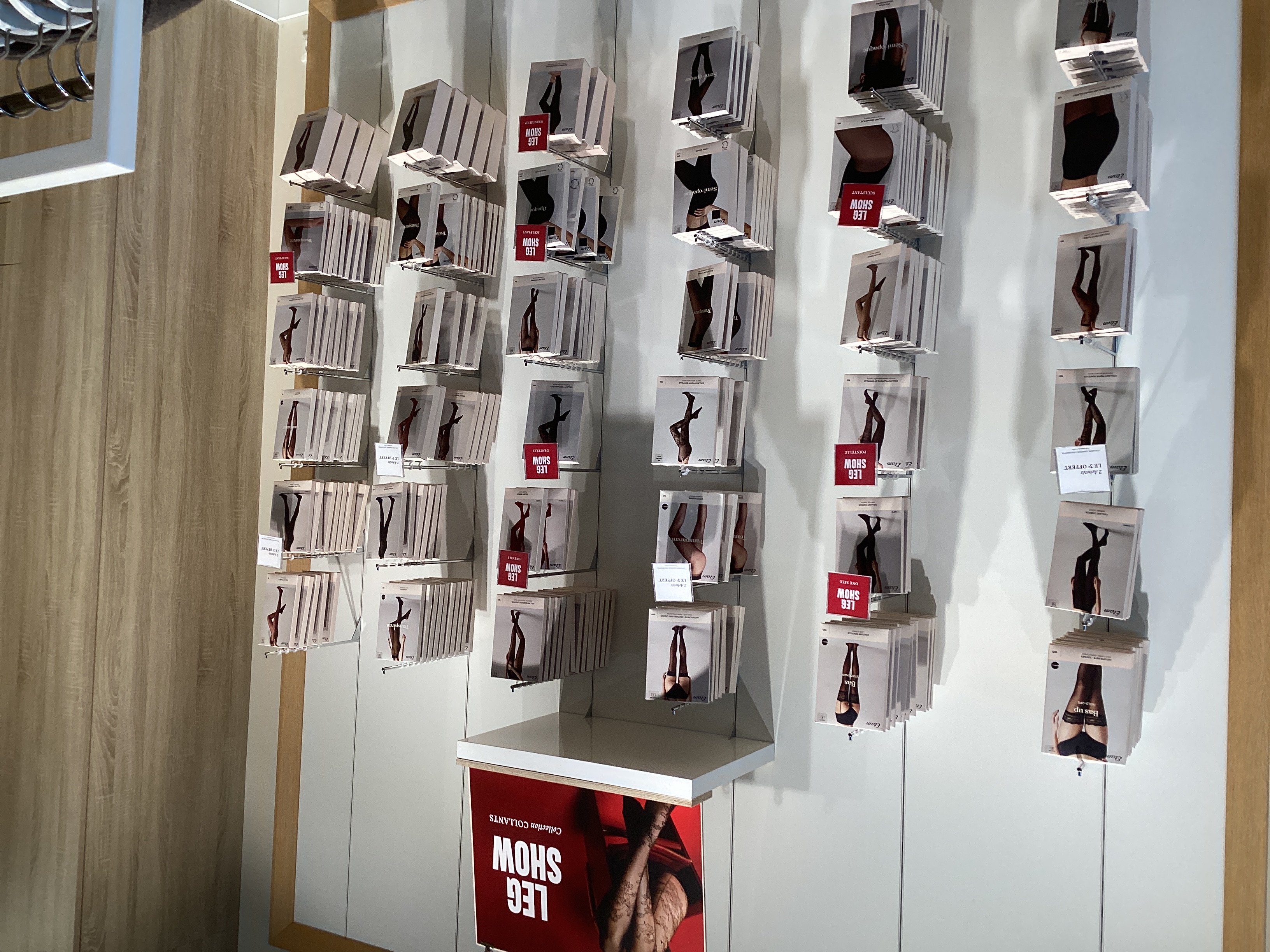 Etam Lingerie et Prêt-à-porter