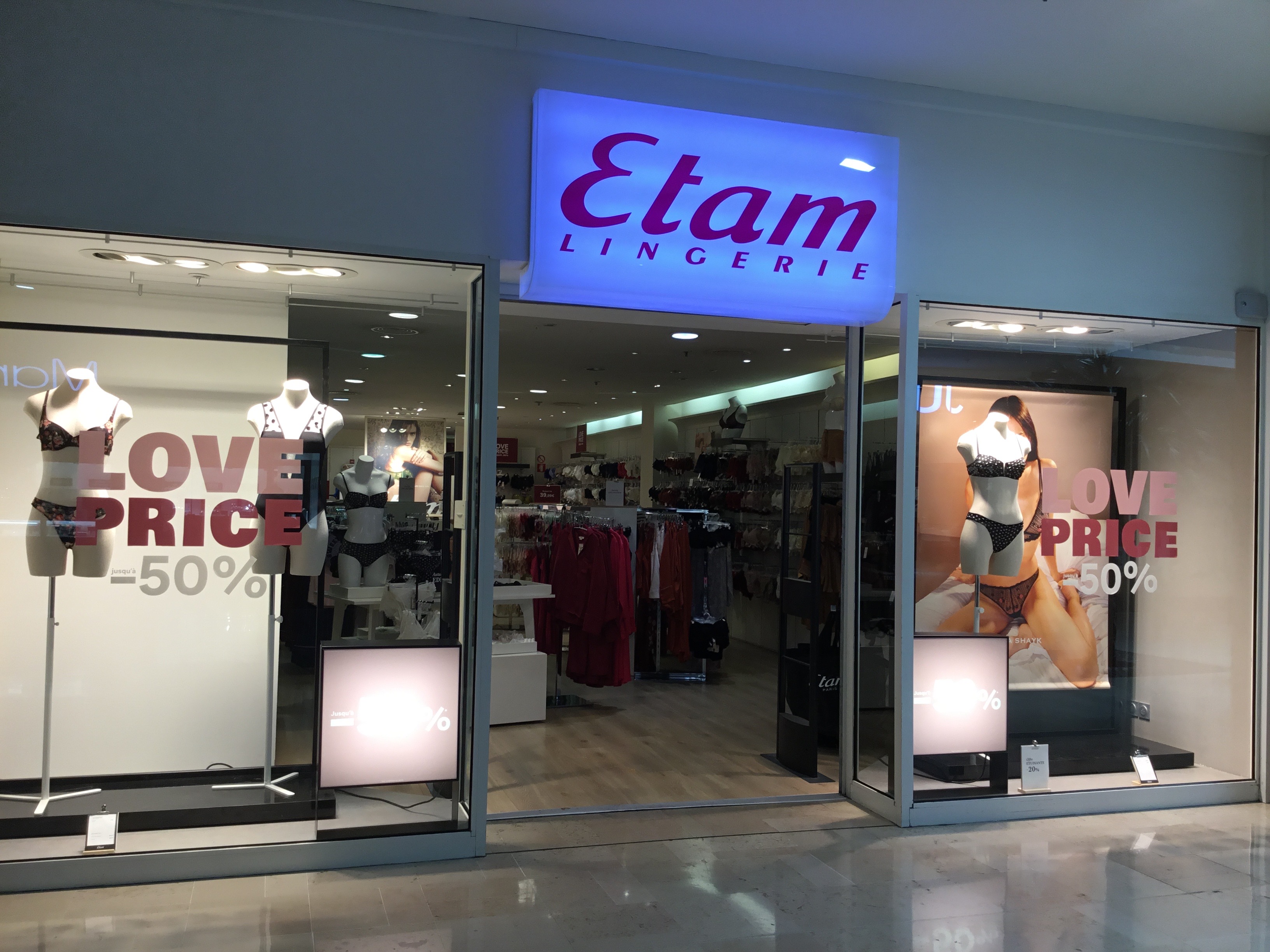 Foto 254 di Etam Lingerie