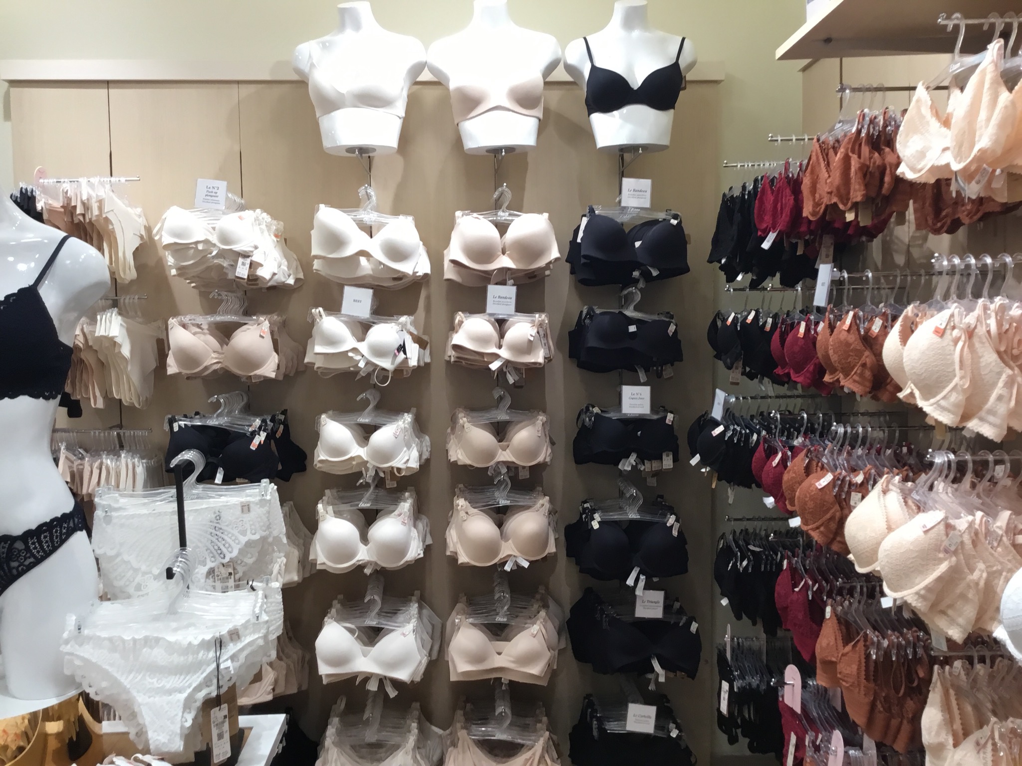 Foto 7 di Etam Lingerie