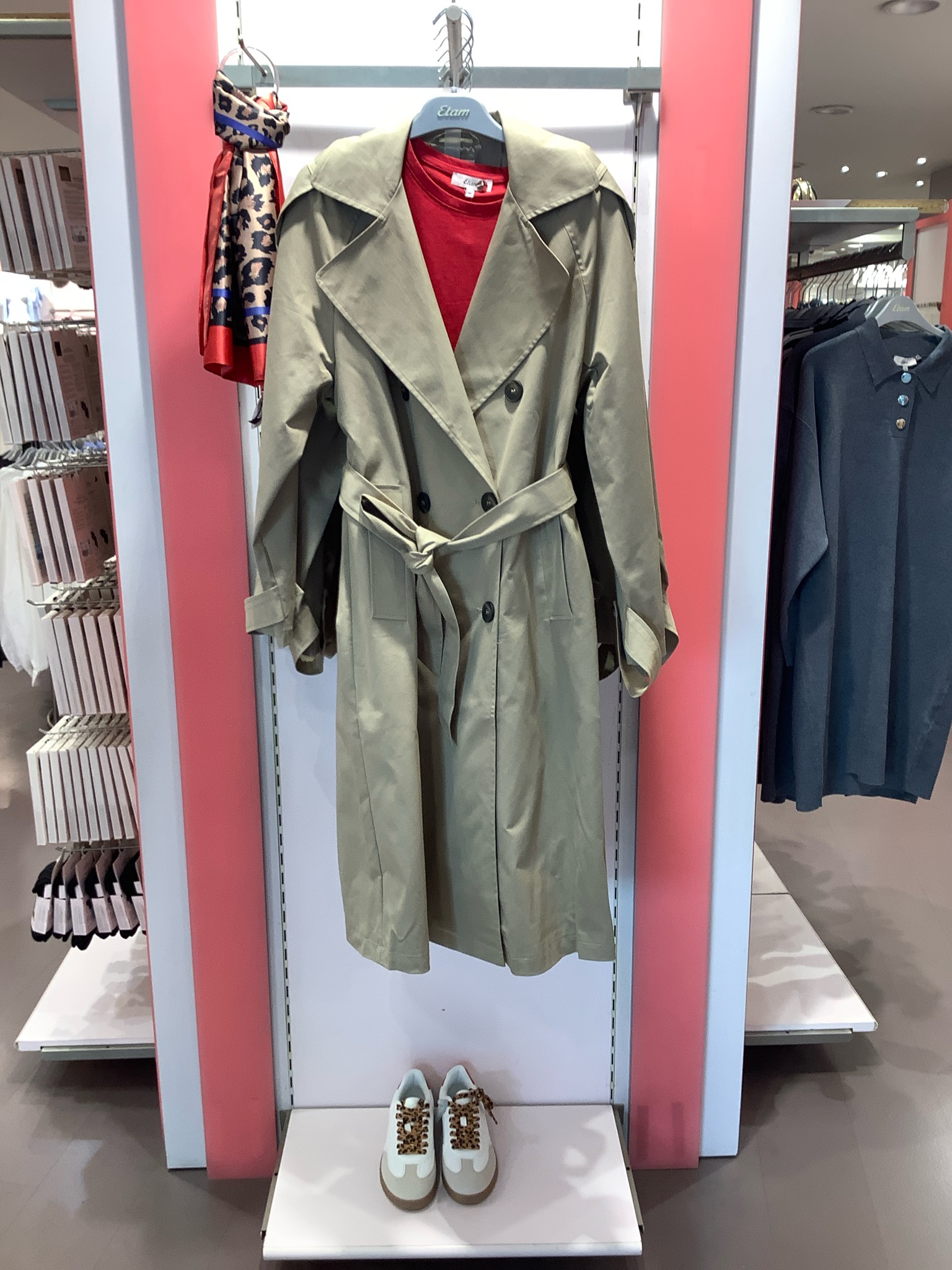 Etam Prêt-à-porter et Lingerie