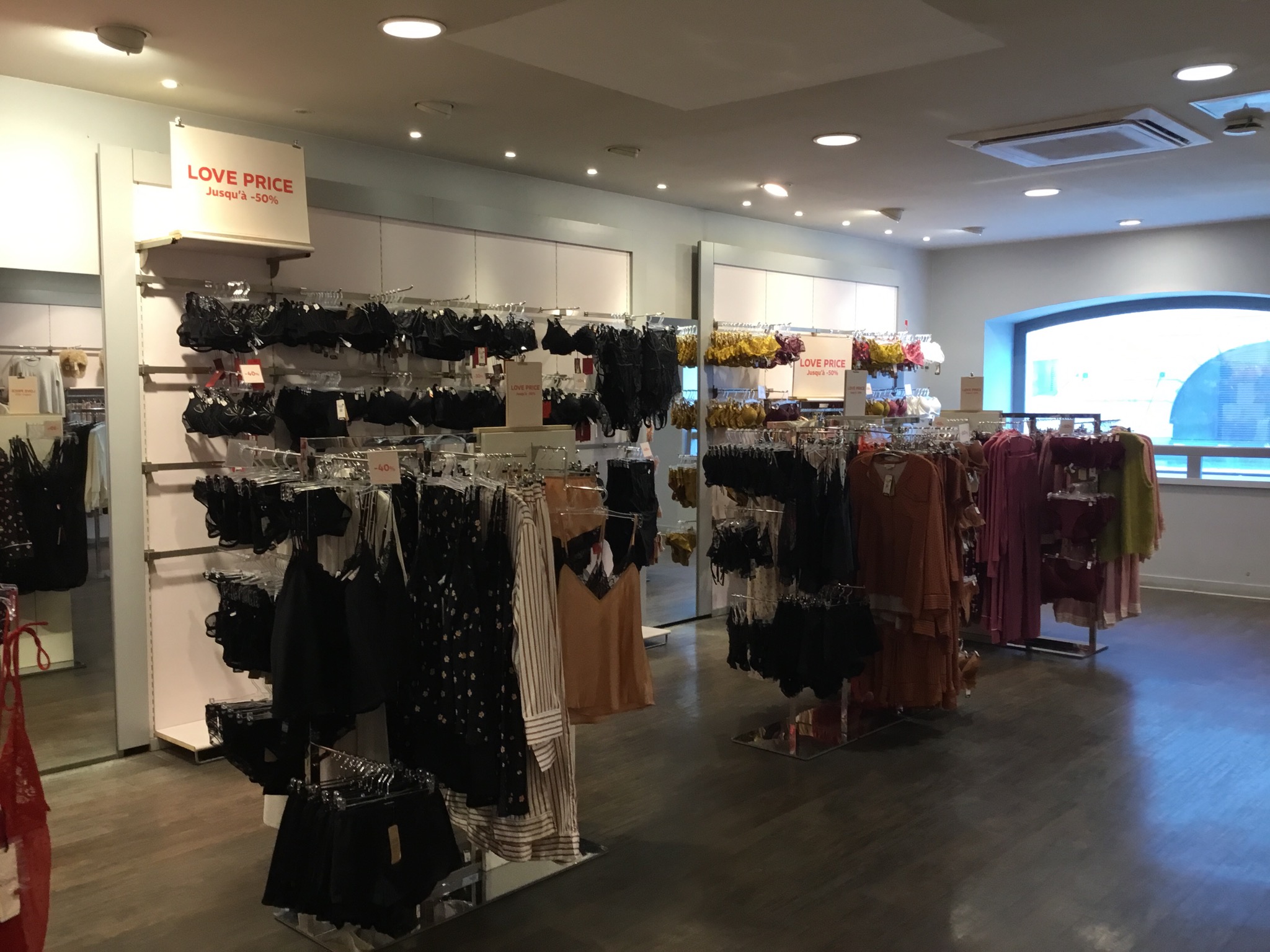Foto 36 di Etam Lingerie
