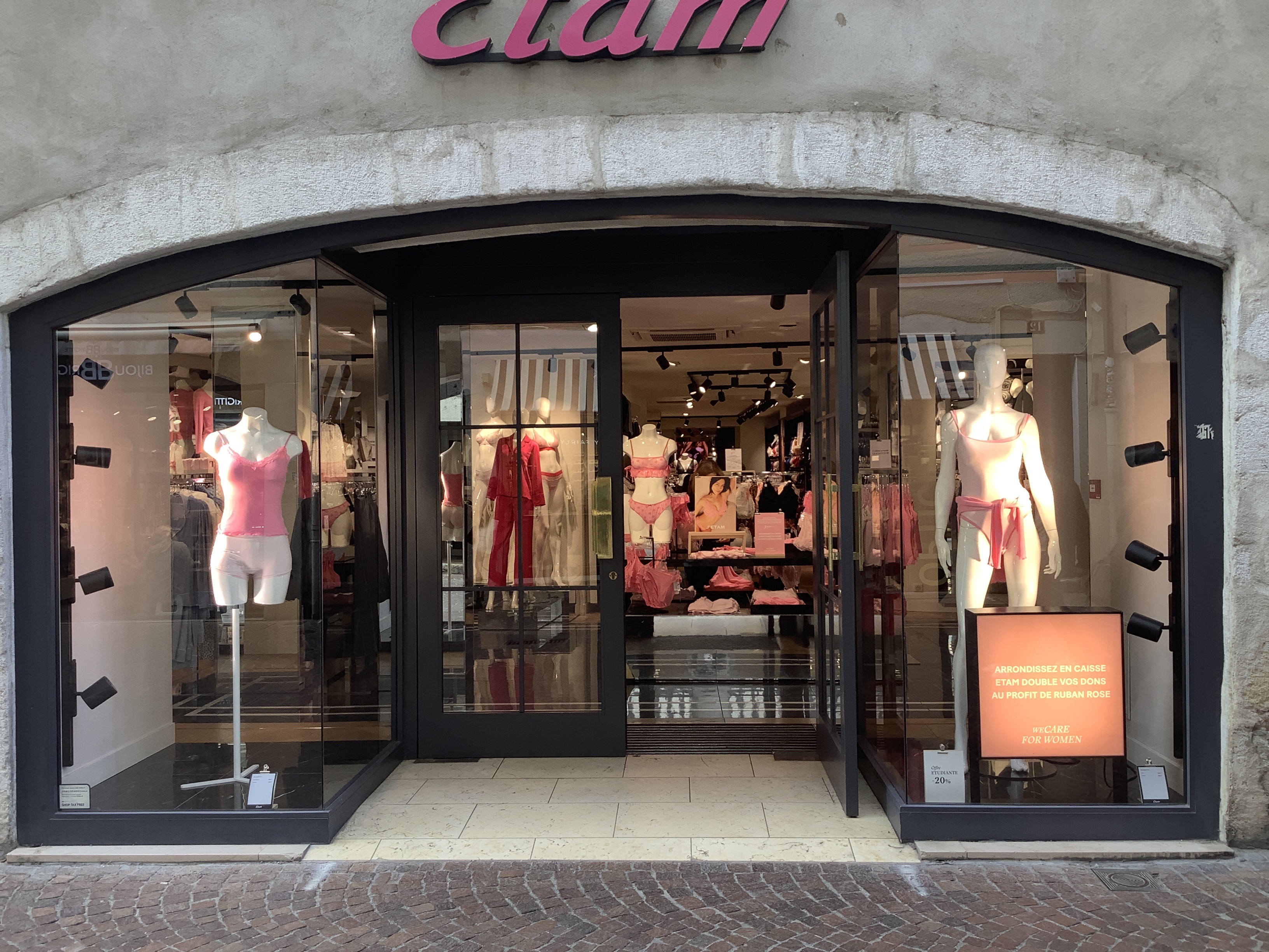 Etam Lingerie 