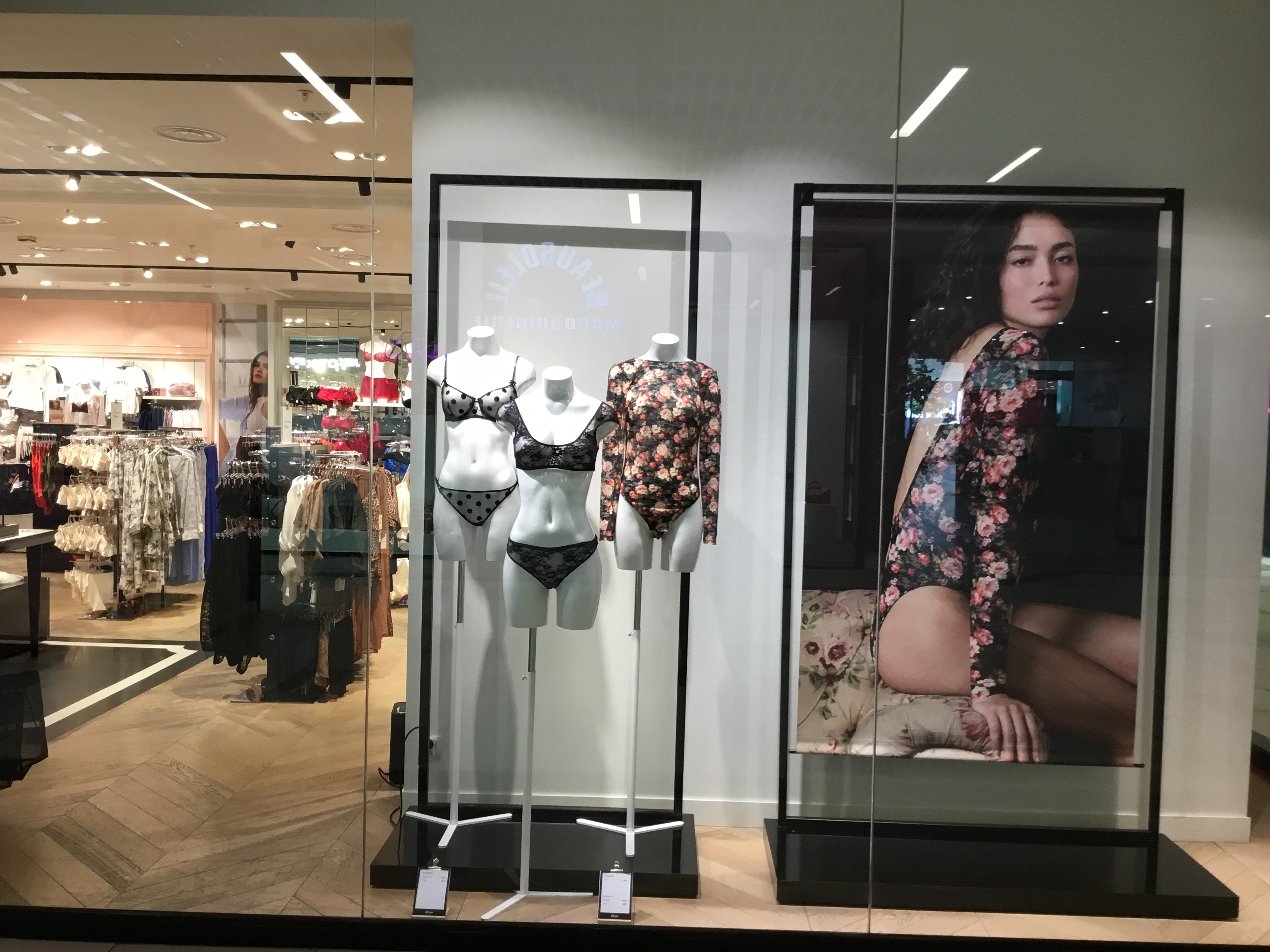 Foto 49 di Etam Lingerie