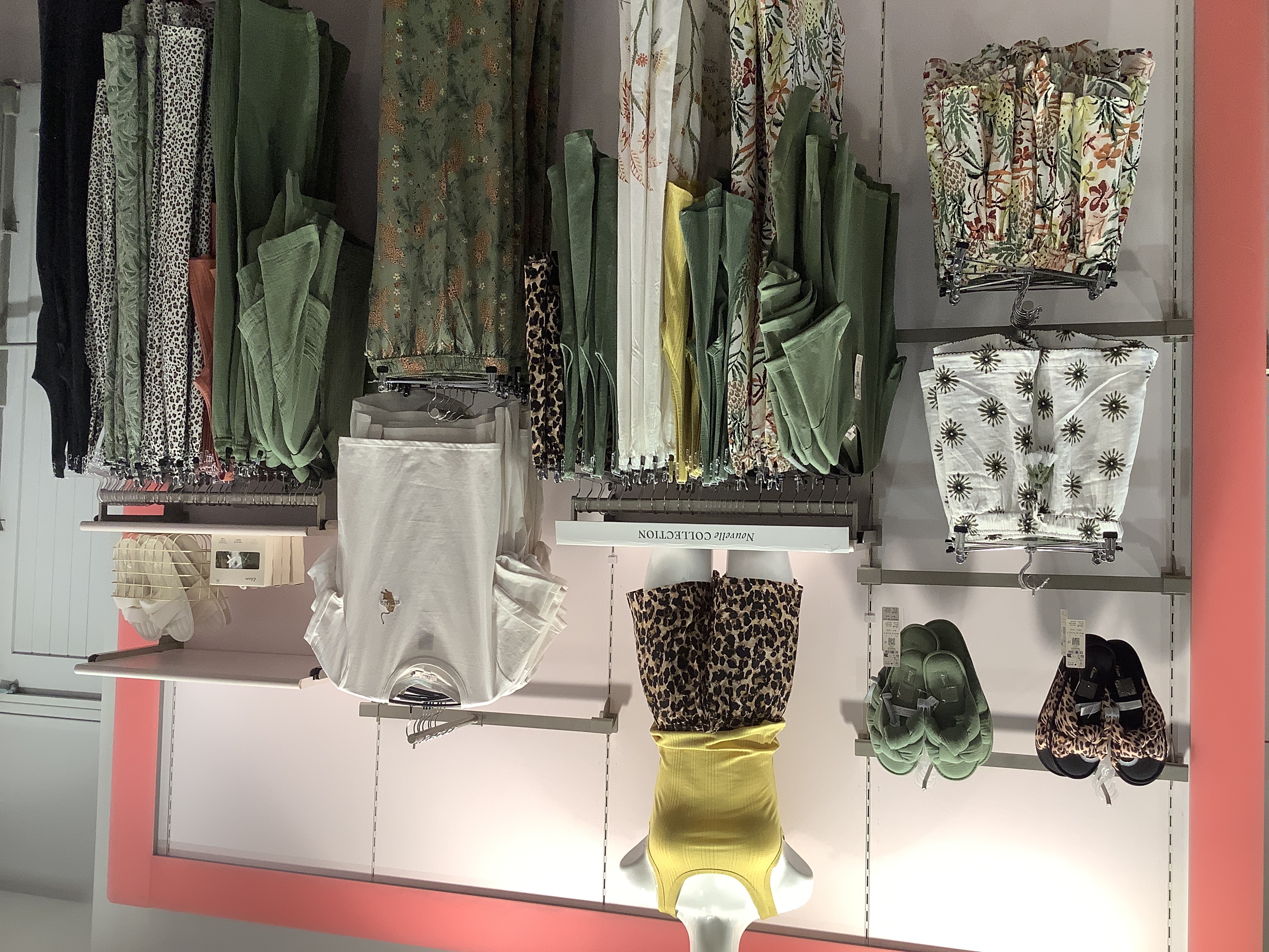 Etam Prêt-à-porter et Lingerie