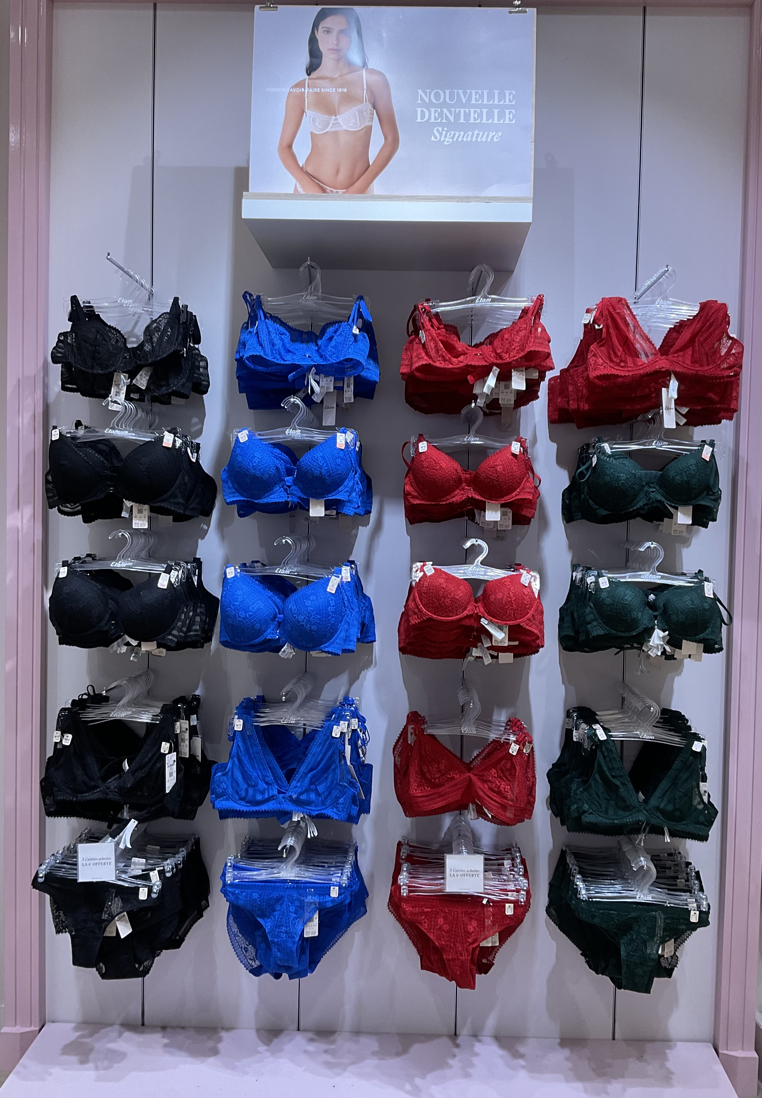 Foto 350 di Etam Lingerie