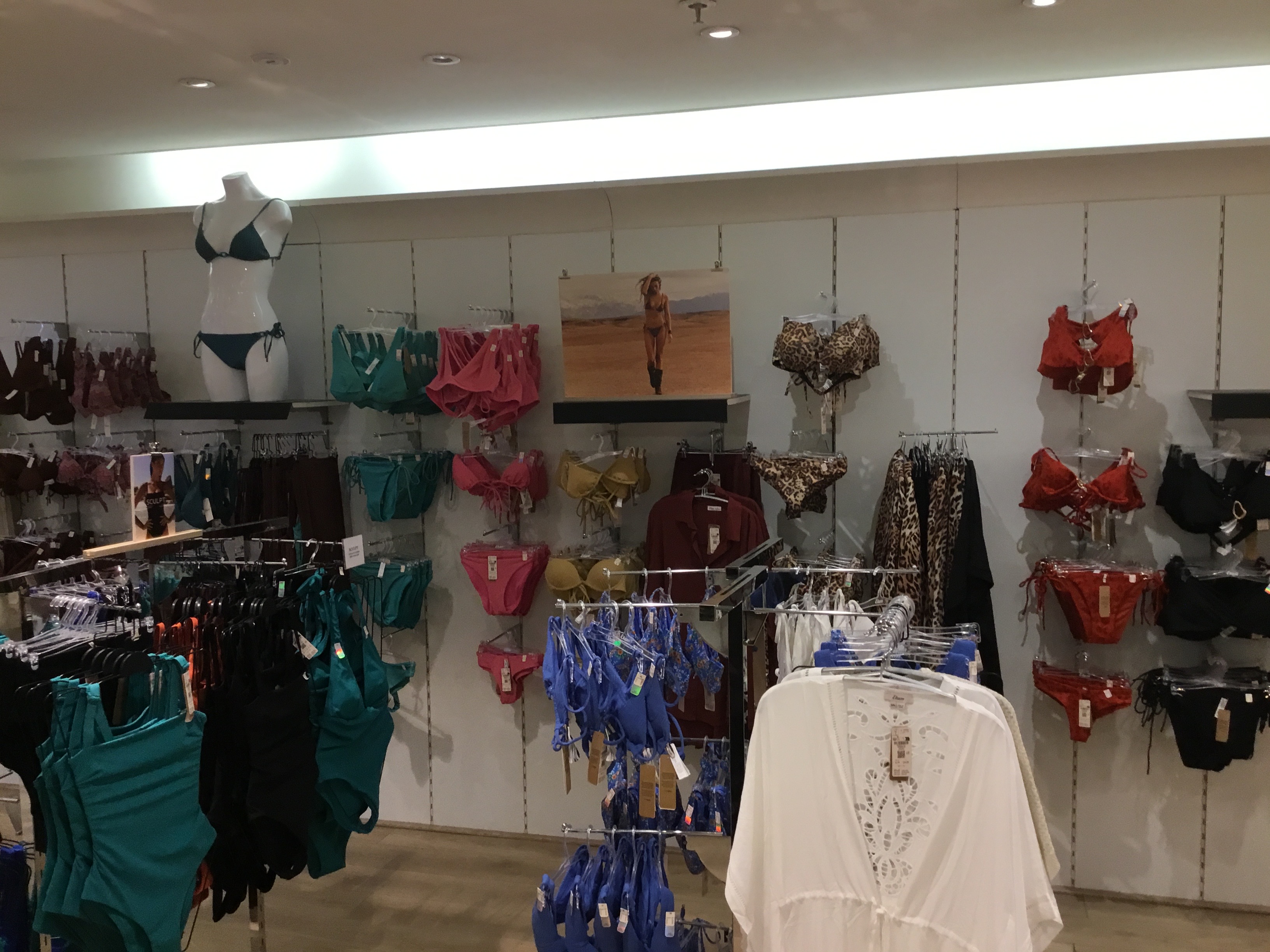 Foto 390 di Etam Lingerie