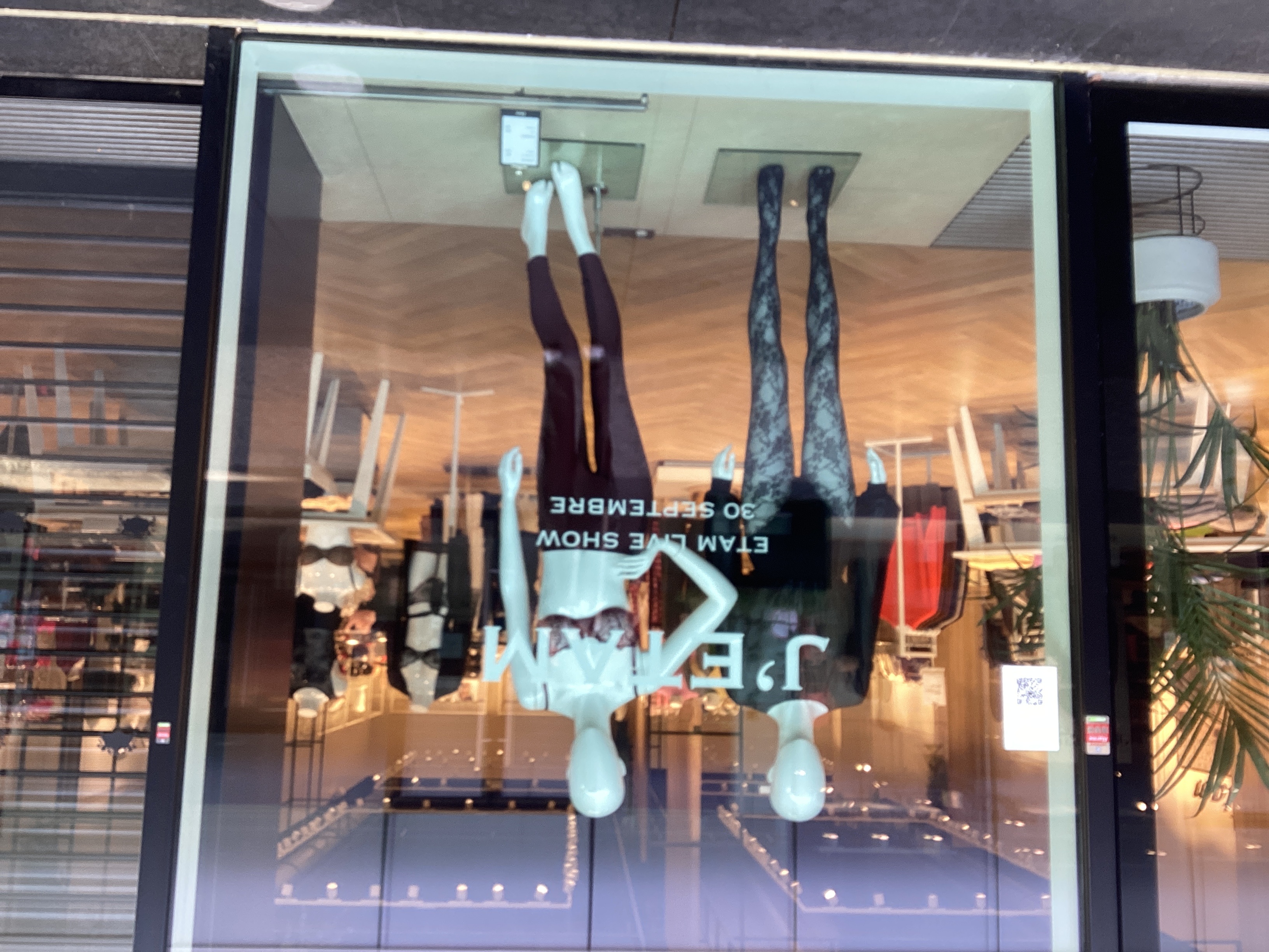 Etam Lingerie et Prêt-à-porter