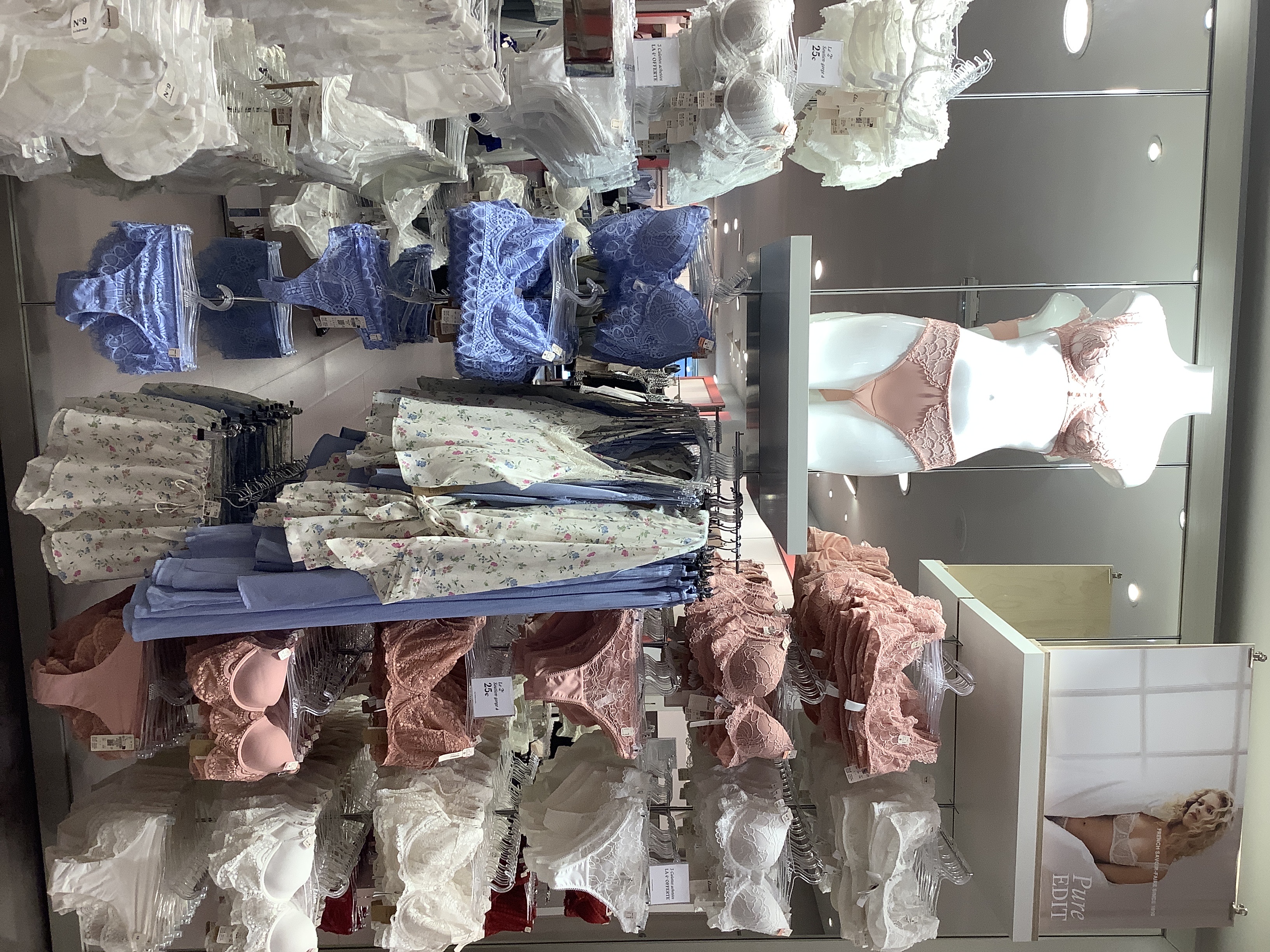 Etam Prêt-à-porter et Lingerie