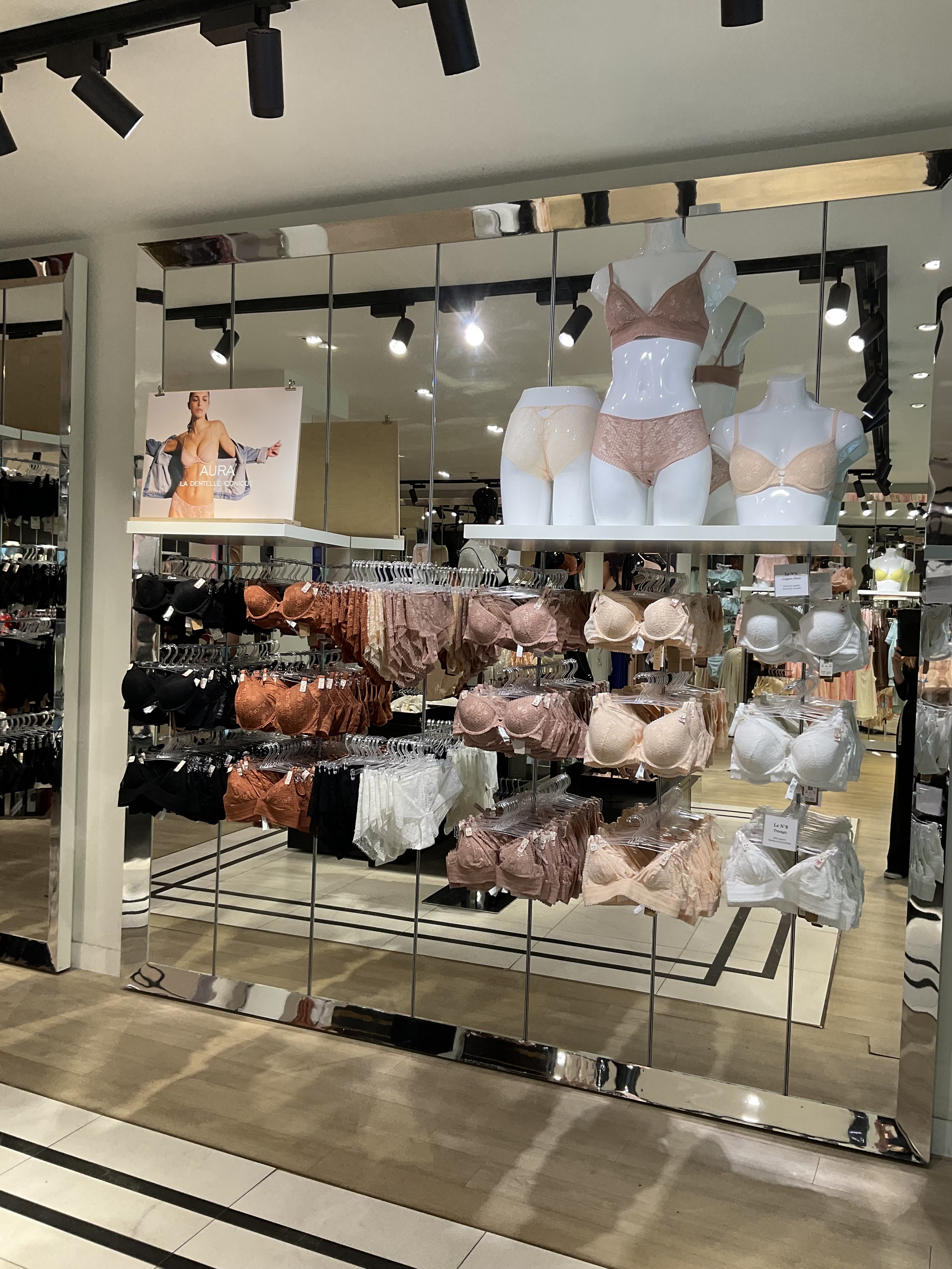 Foto 406 di Etam Lingerie
