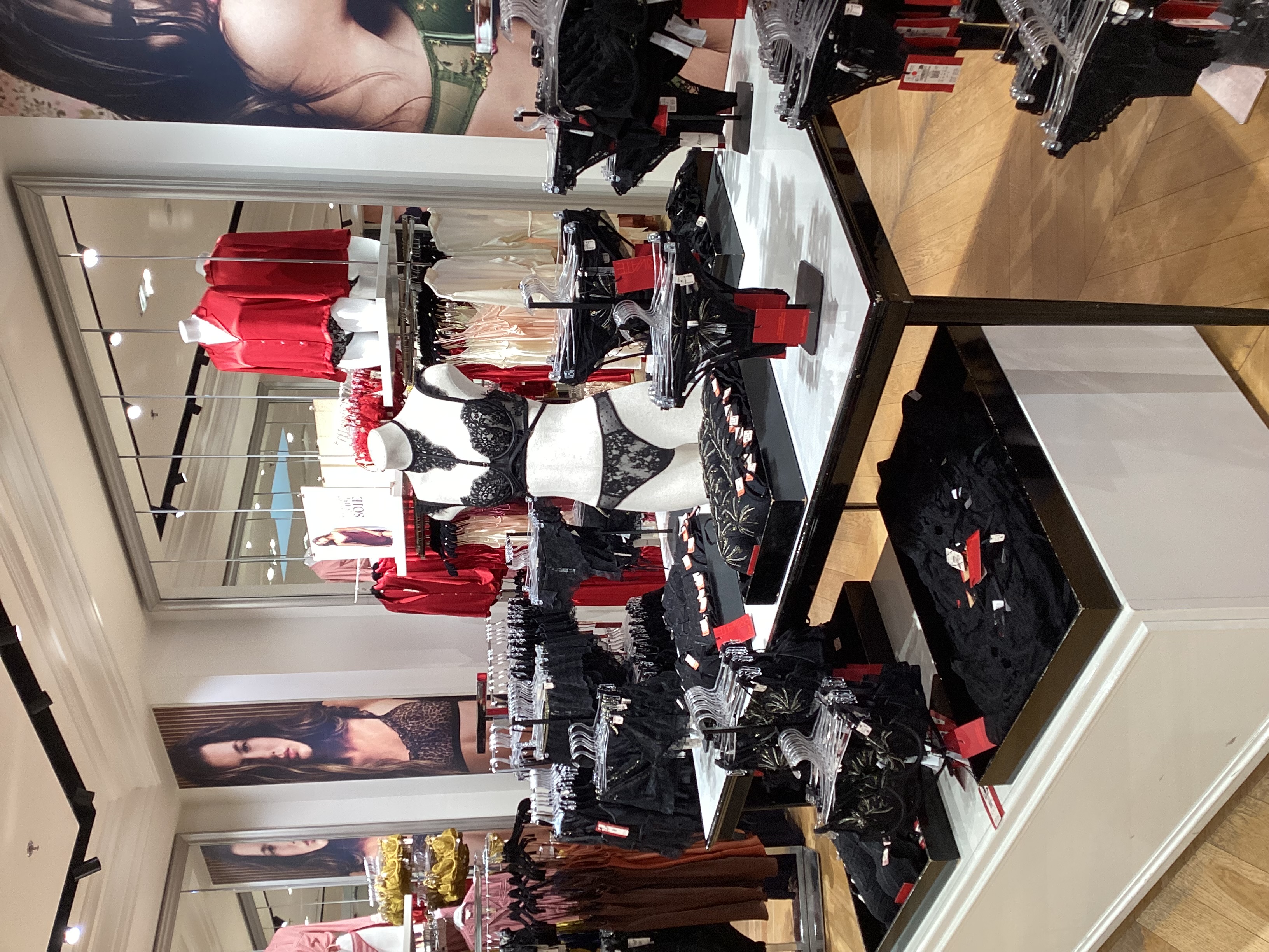 Foto 37 di Etam Lingerie