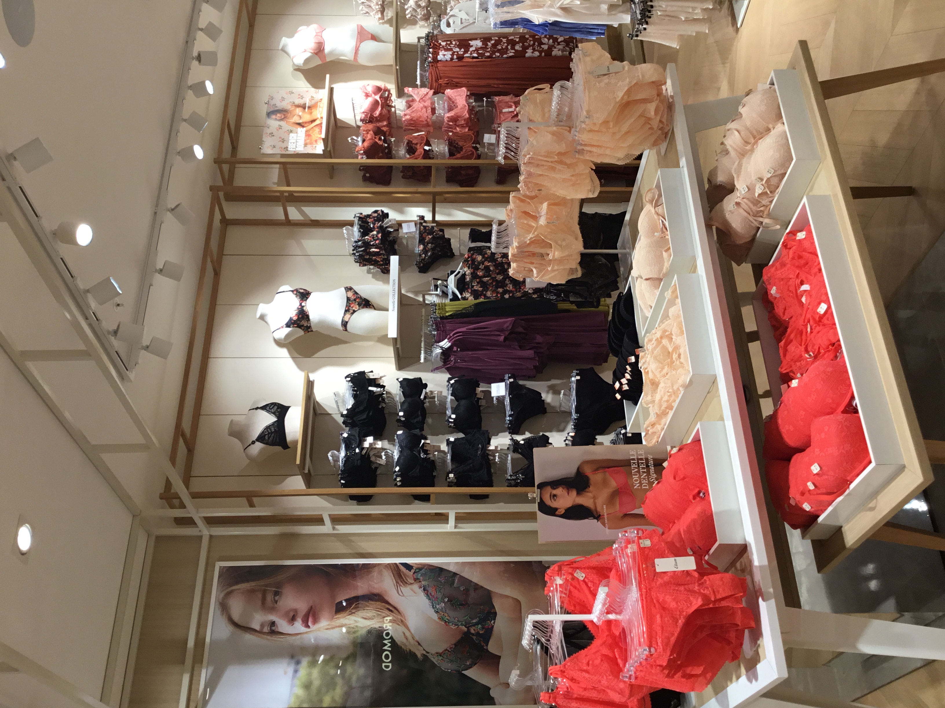 Foto 61 di Etam Lingerie