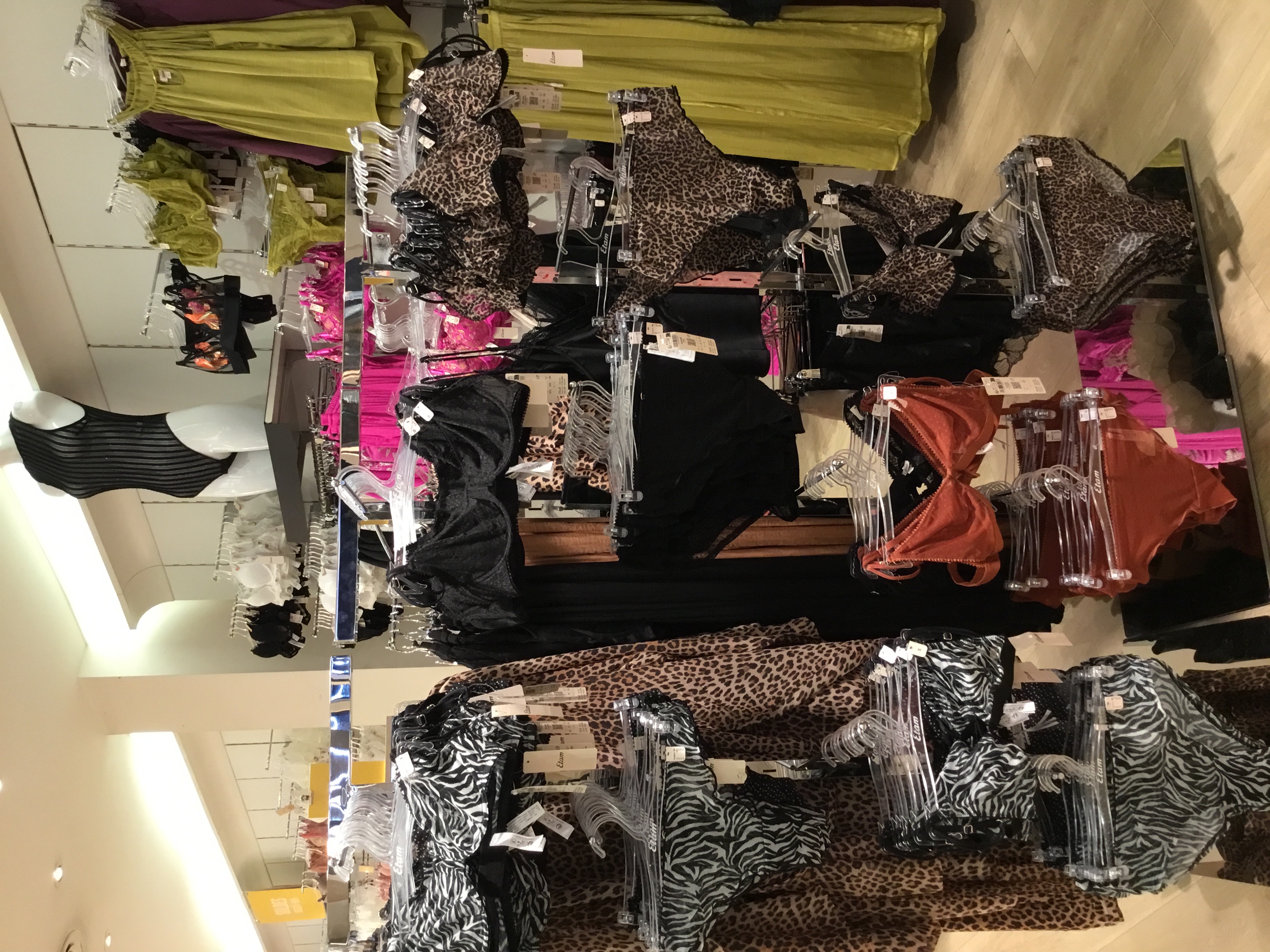 Foto 172 di Etam Lingerie