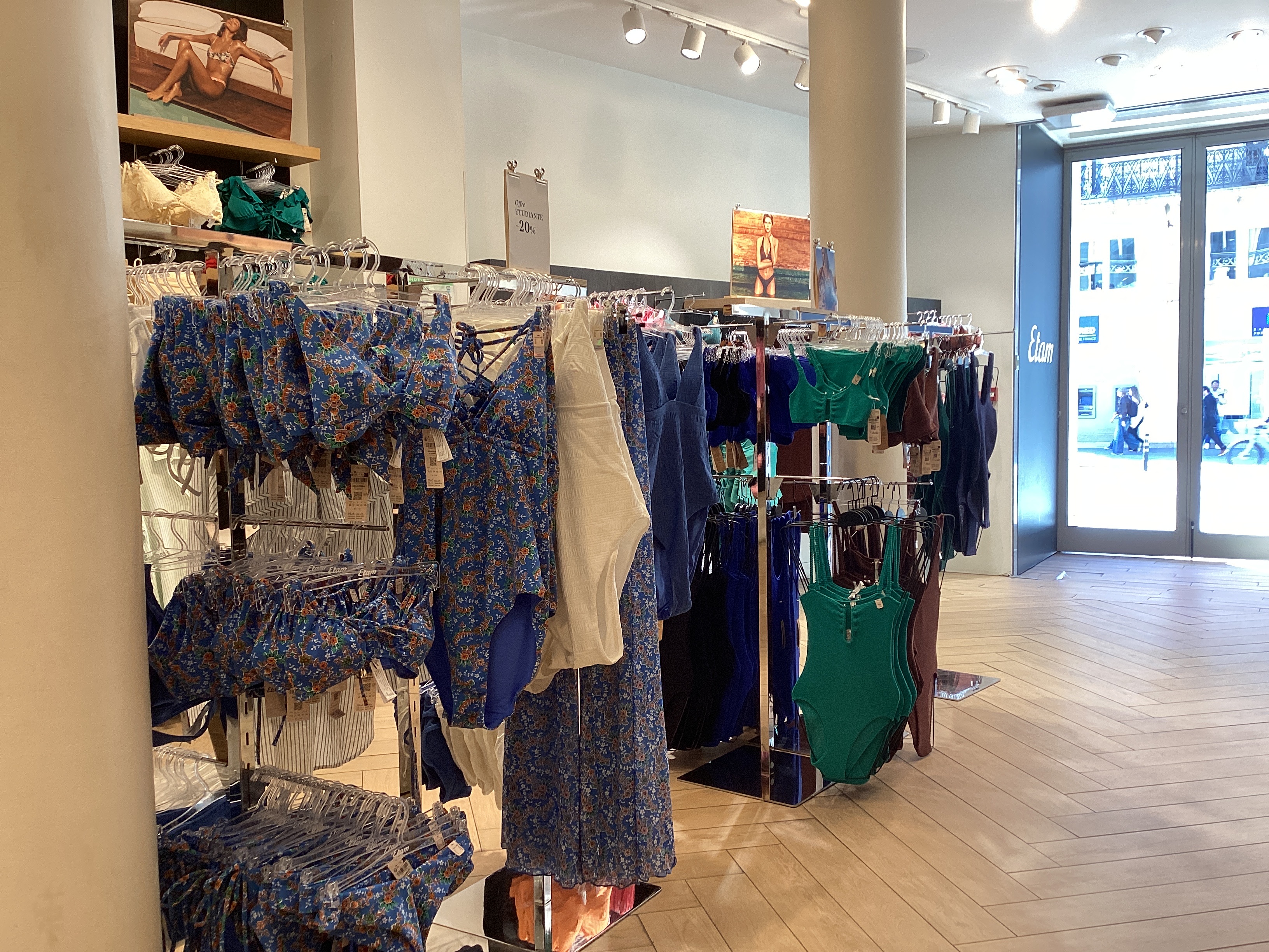 Etam Lingerie 