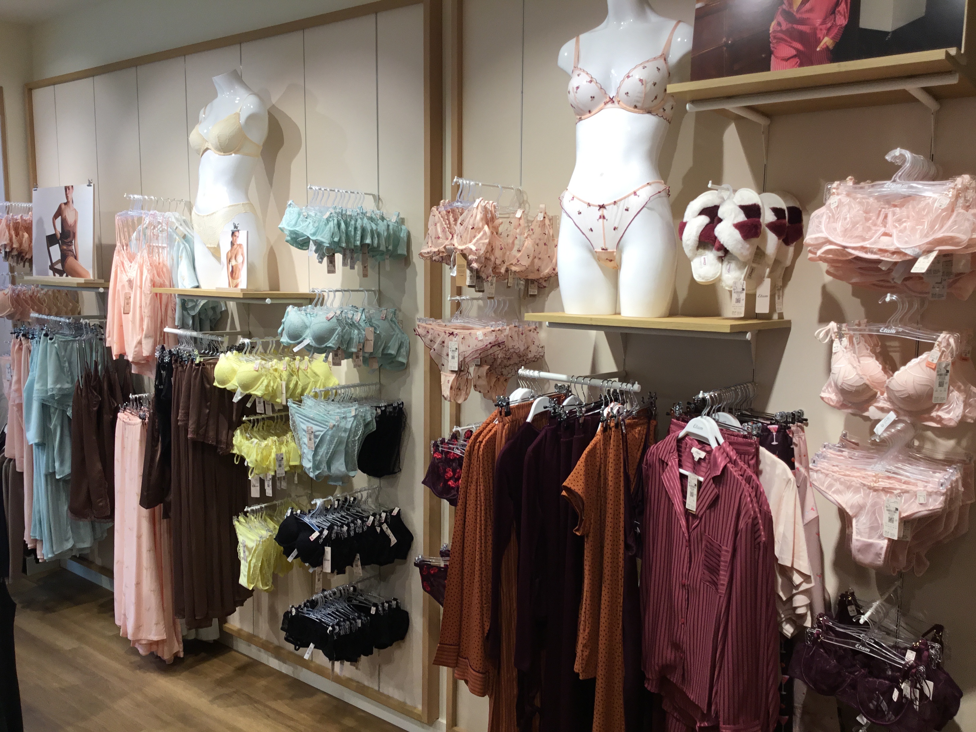 Foto 12 di Etam Lingerie